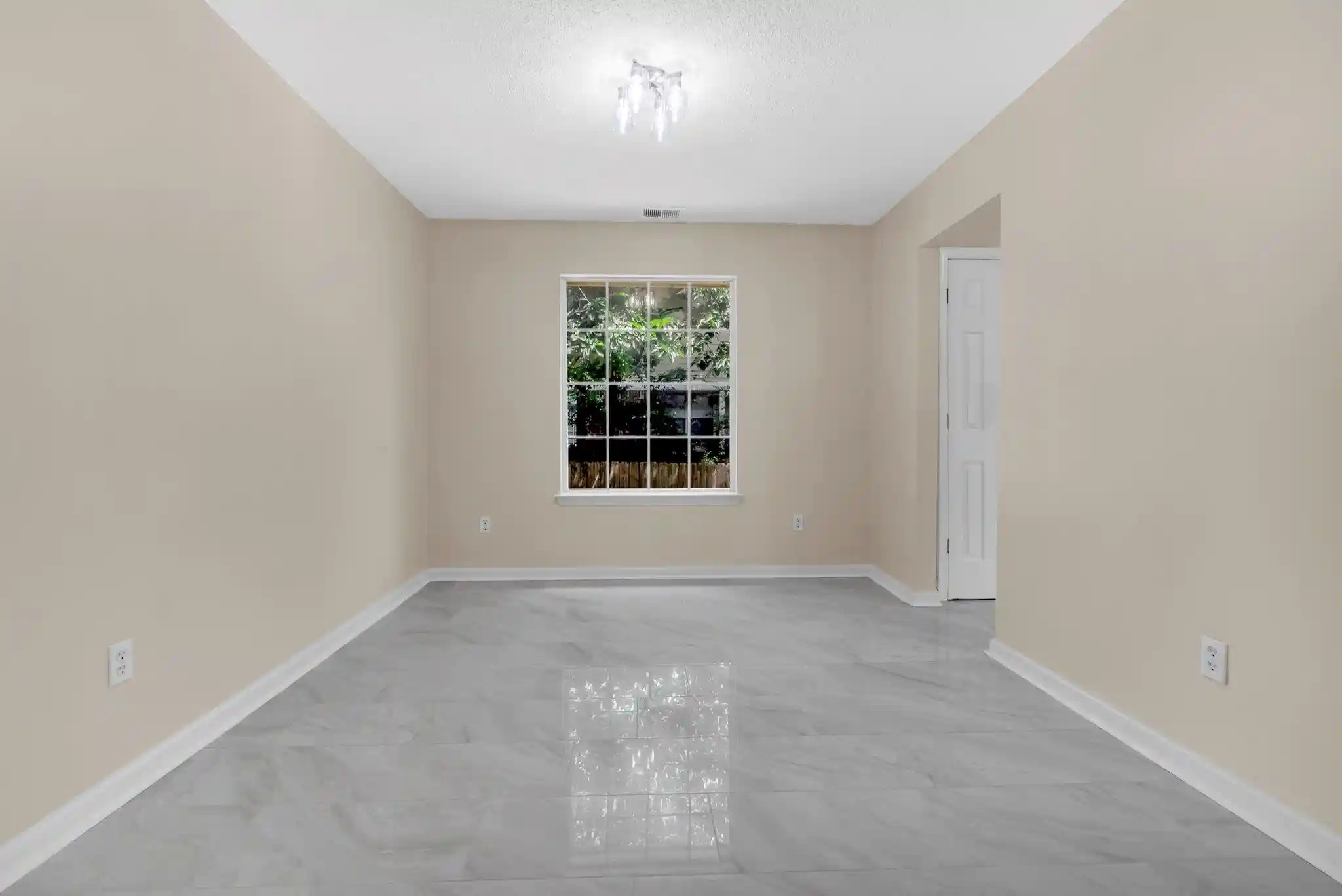 Photo 1 of Single family home for sale at 1096 Jessica Lauren Dr, Cordova, TN 38018 | MLS# 10225306 | Listing updated on 2026-09-18