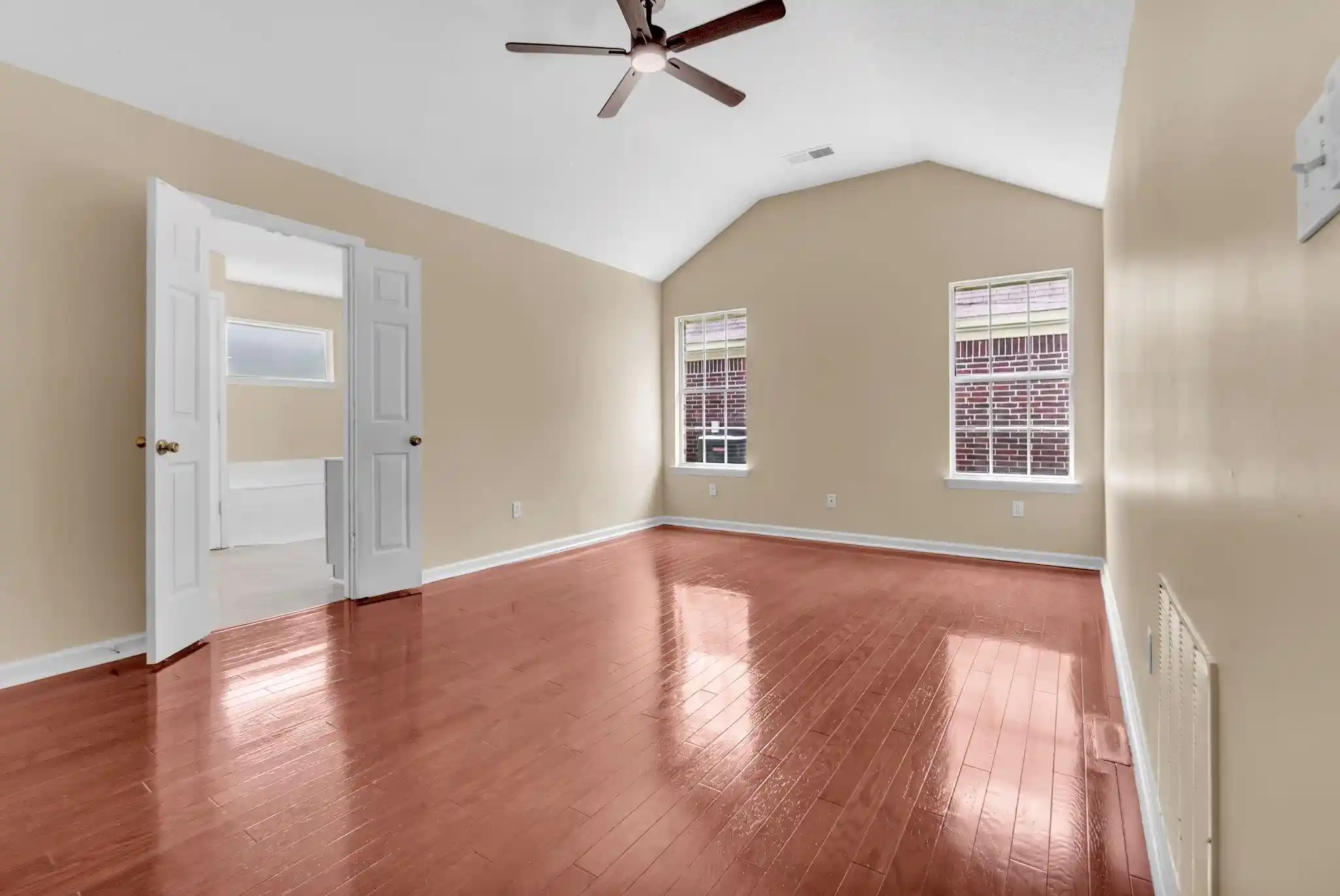 Photo 2 of Single family home for sale at 1096 Jessica Lauren Dr, Cordova, TN 38018 | MLS# 10225306 | Listing updated on 2026-09-18