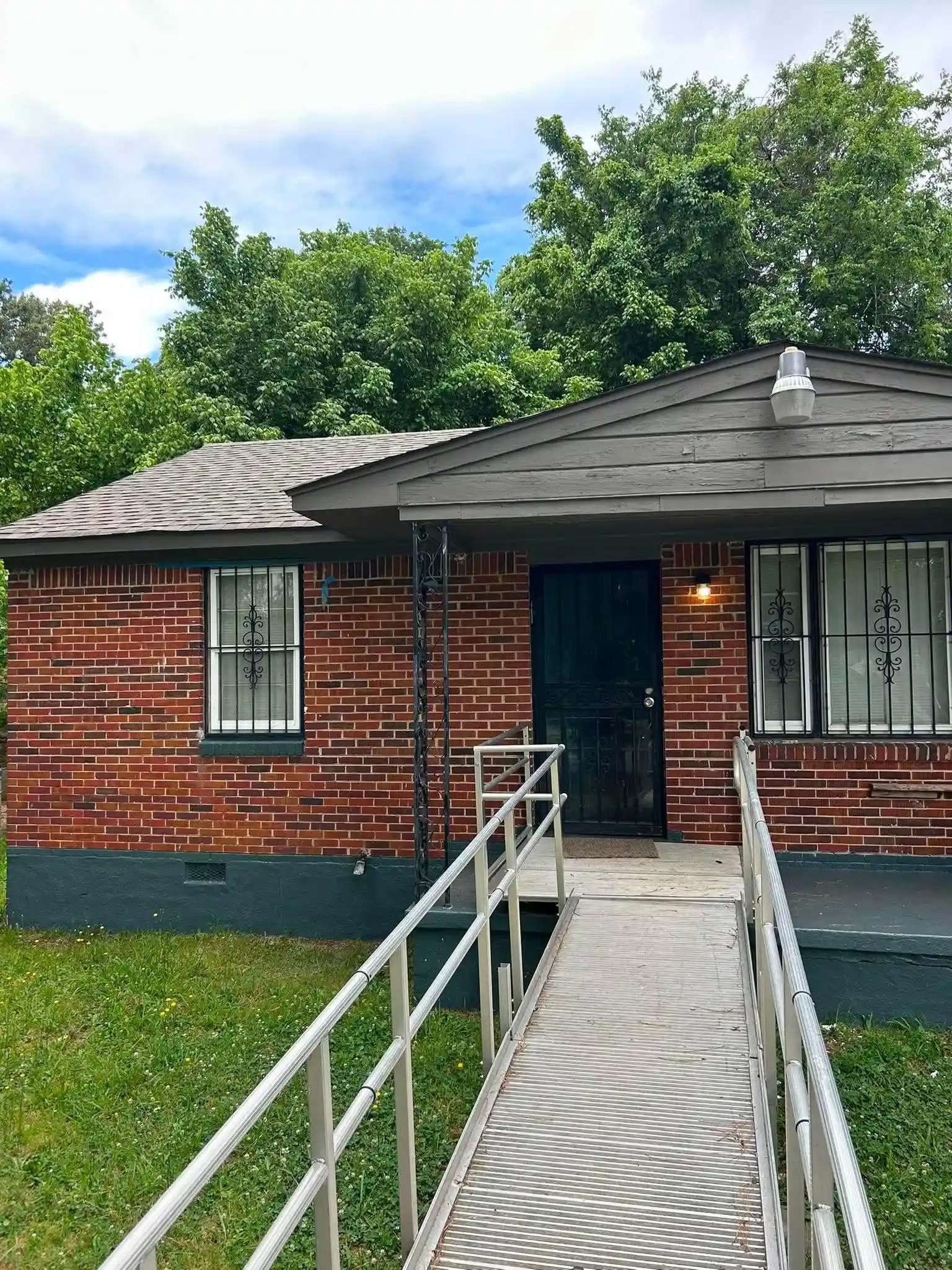 Photo 1 of Single family home for sale at 1510 Gausco Rd, Memphis, TN 38106 | MLS# 10225337 | Listing updated on 2026-07-22