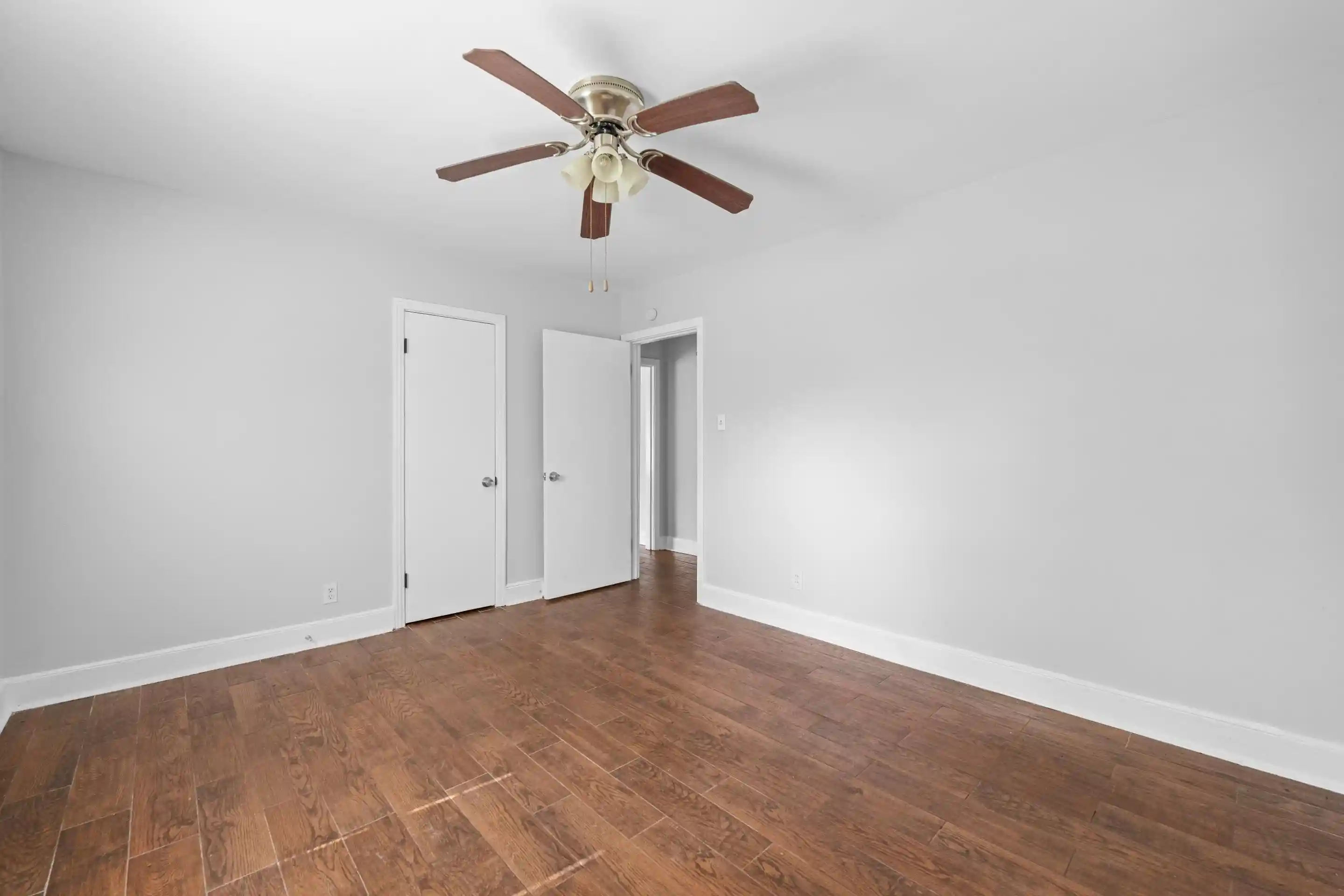 Photo 2 of Single family home for sale at 3295 W Rosita Cir, Memphis, TN 38116 | MLS# 10225364 | Listing updated on 2026-07-03