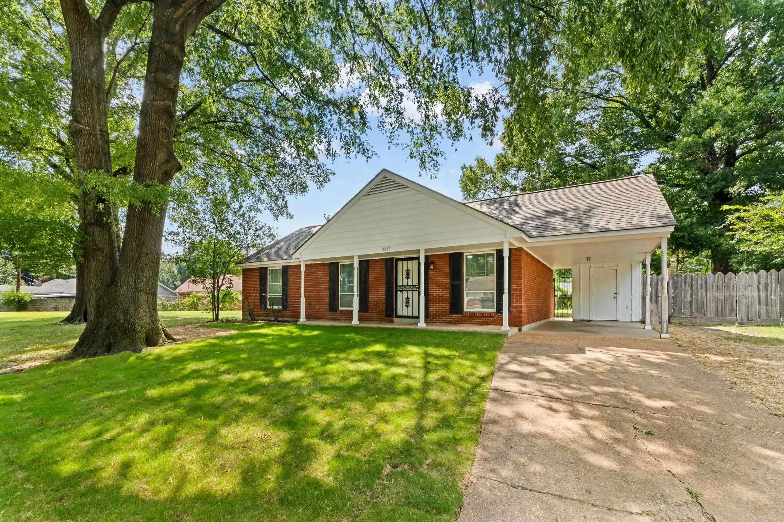 Photo 1 of Single family home for sale at 2885 Clearbrook St, Memphis, TN 38118 | MLS# 10225376 | Listing updated on 2026-09-04