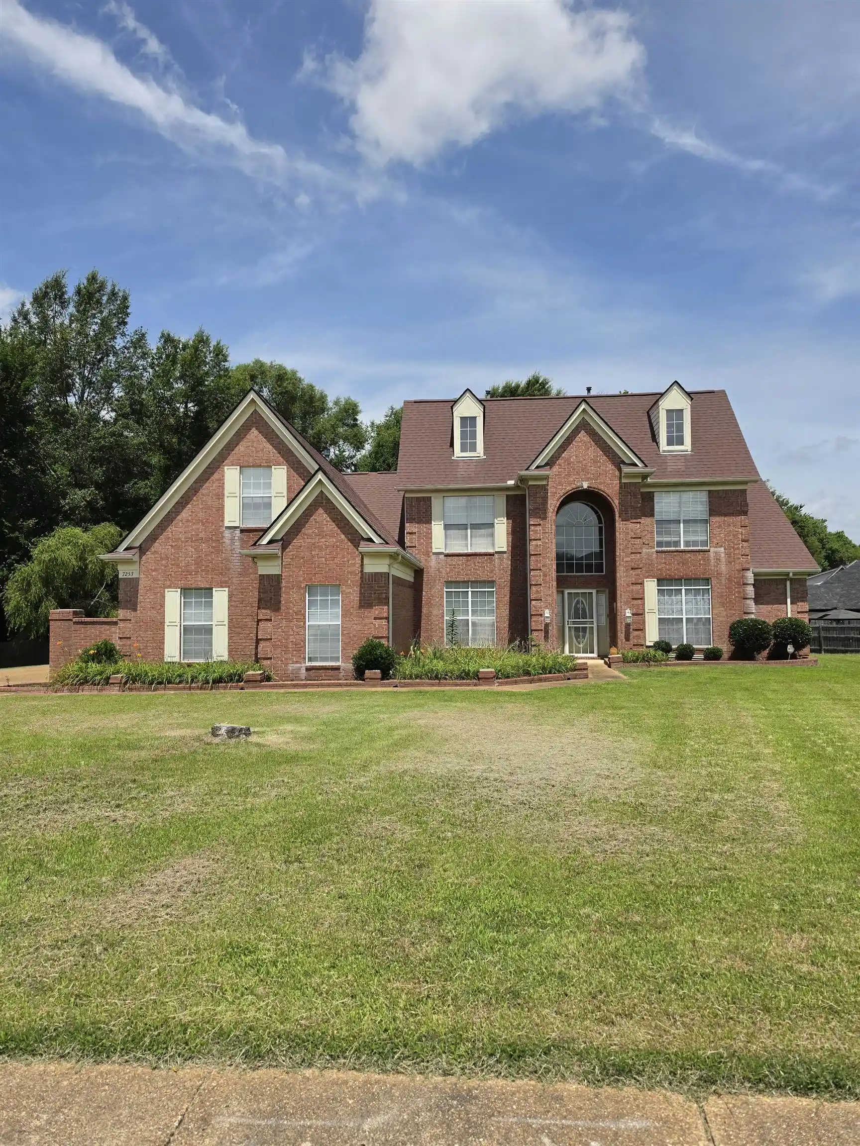 Photo 1 of Single family home for sale at 7253 Rourke Cir, Memphis, TN 38125 | MLS# 10225389 | Listing updated on 2026-07-16