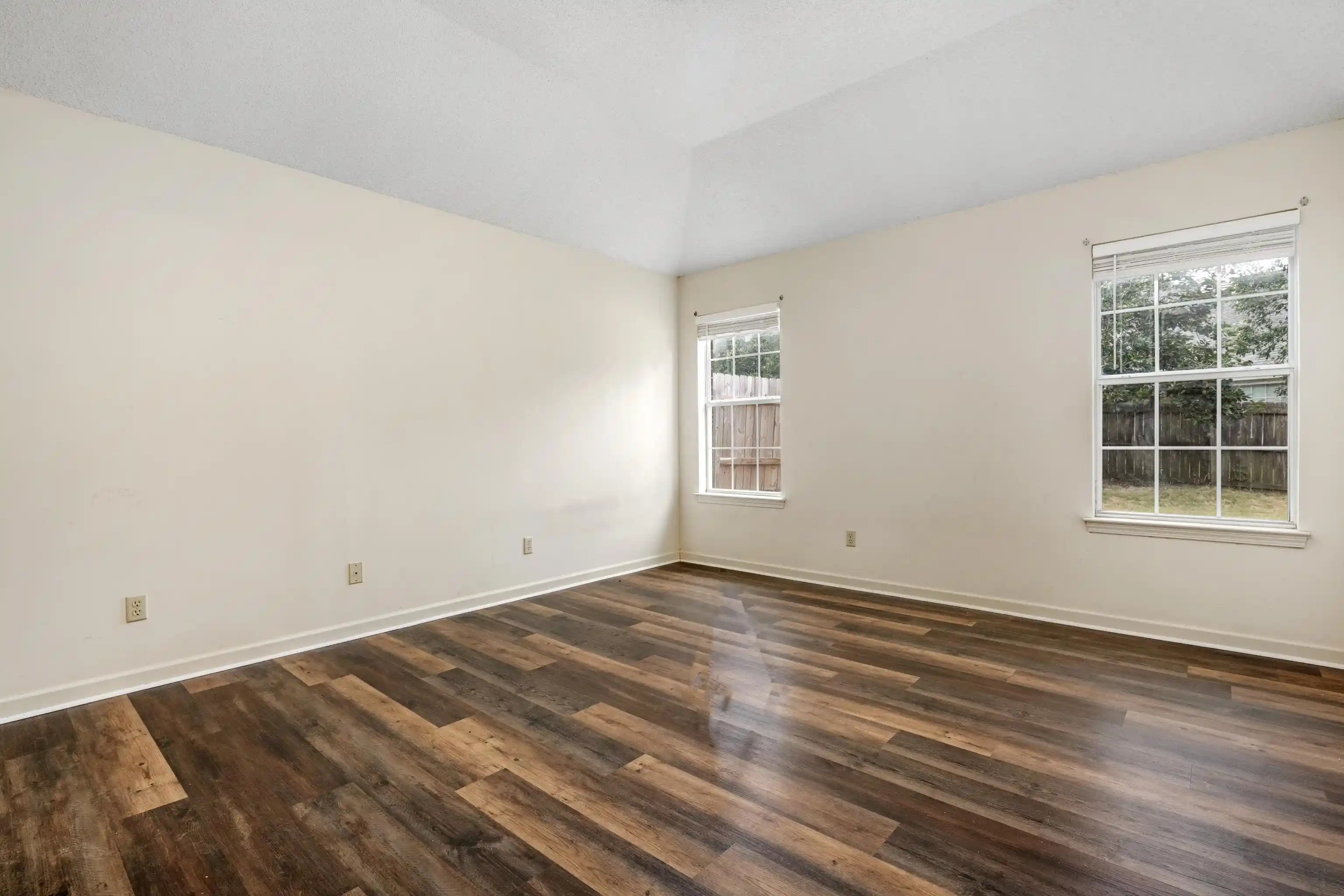 Photo 3 of Sale Pending at 8135 Country Ml Cv, Cordova, TN 38016 | MLS# 10225410 | Listing updated on 2026-09-02