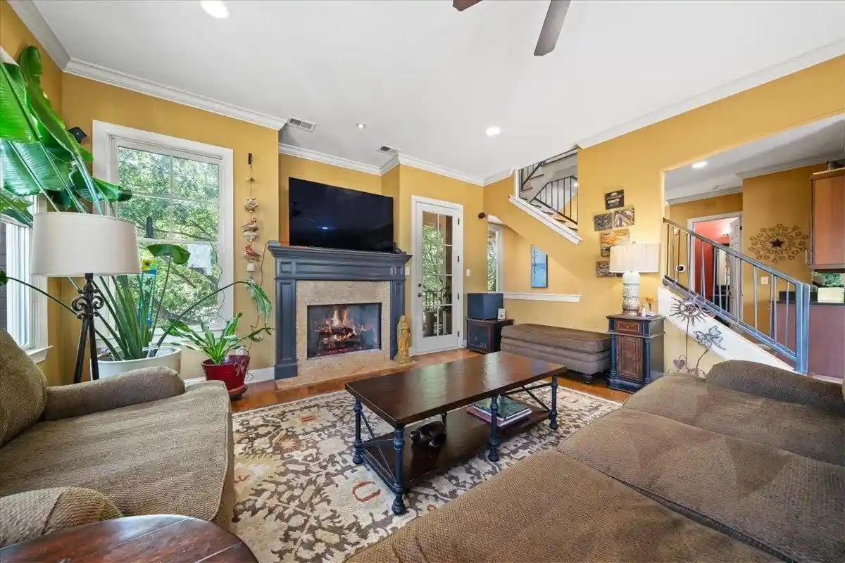Photo 3 of Single family home for sale at 511 Monteigne Blvd, Memphis, TN 38103 | MLS# 10225460 | Listing updated on 2026-08-19