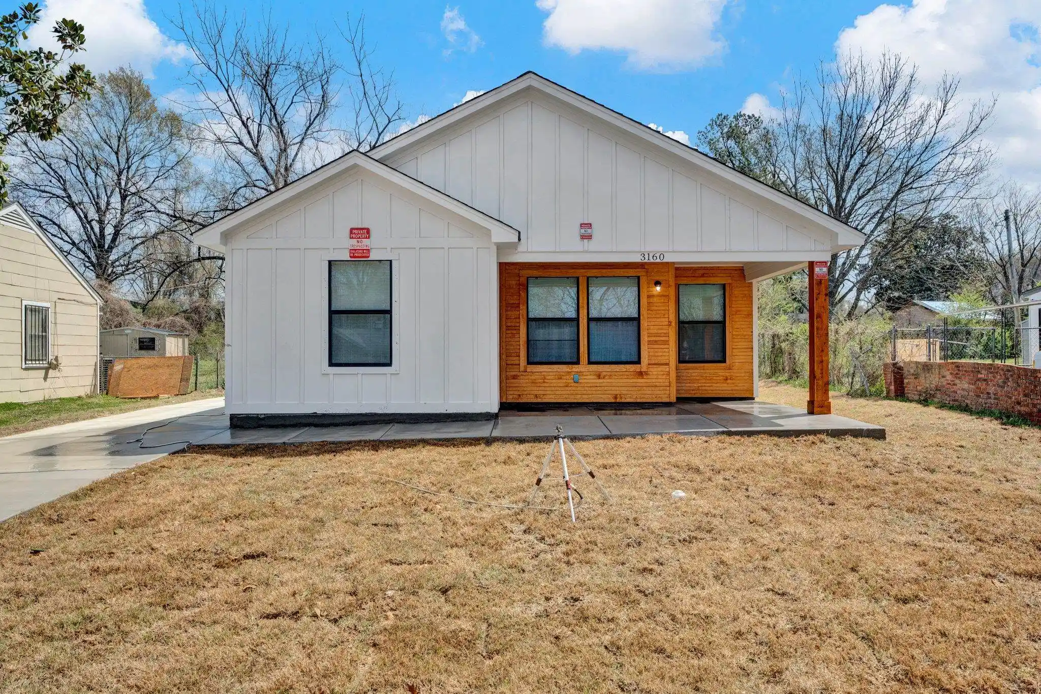Photo 1 of Sale Pending at 3160 Rochester Rd, Memphis, TN 38109 | MLS# 10225469 | Listing updated on 2026-09-14