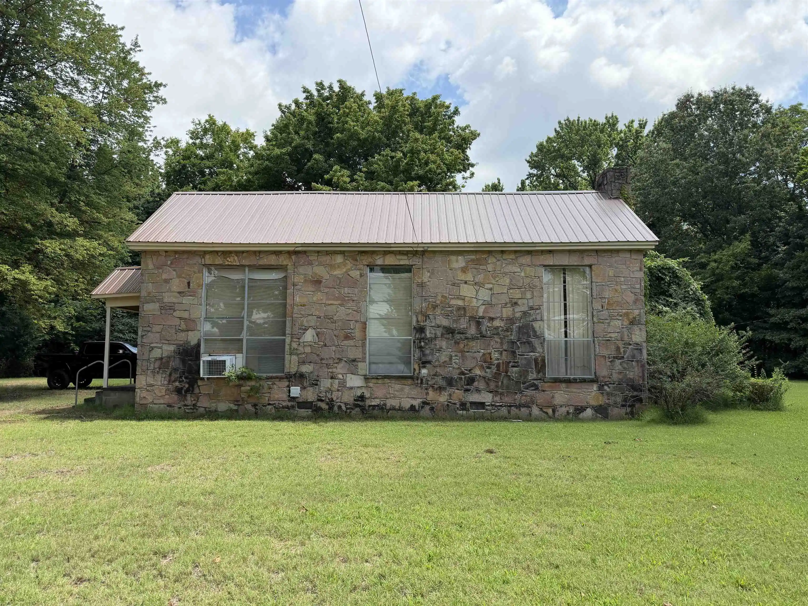 Homes for sale in Atoka, TN | 1022 Atoka Idaville Rd, Atoka, TN 38004 | MLS# 10225473