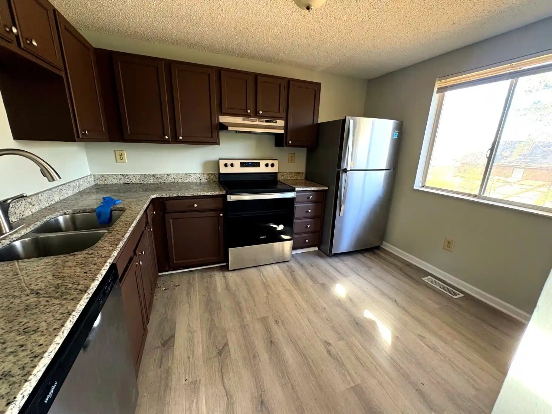 Photo 2 of Single family home for sale at 7222 Newling Ln, Memphis, TN 38125 | MLS# 10225480 | Listing updated on 2026-08-28