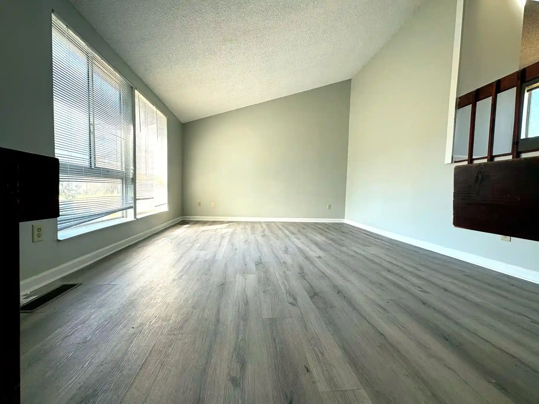Photo 3 of Single family home for sale at 7222 Newling Ln, Memphis, TN 38125 | MLS# 10225480 | Listing updated on 2026-08-28
