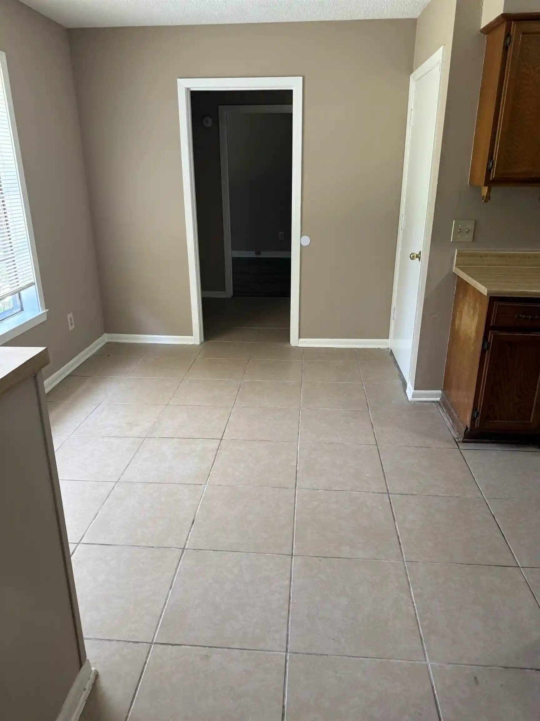 Photo 1 of Sale Pending at 6094 Gascony Dr, Memphis, TN 38115 | MLS# 10225483 | Listing updated on 2026-10-02