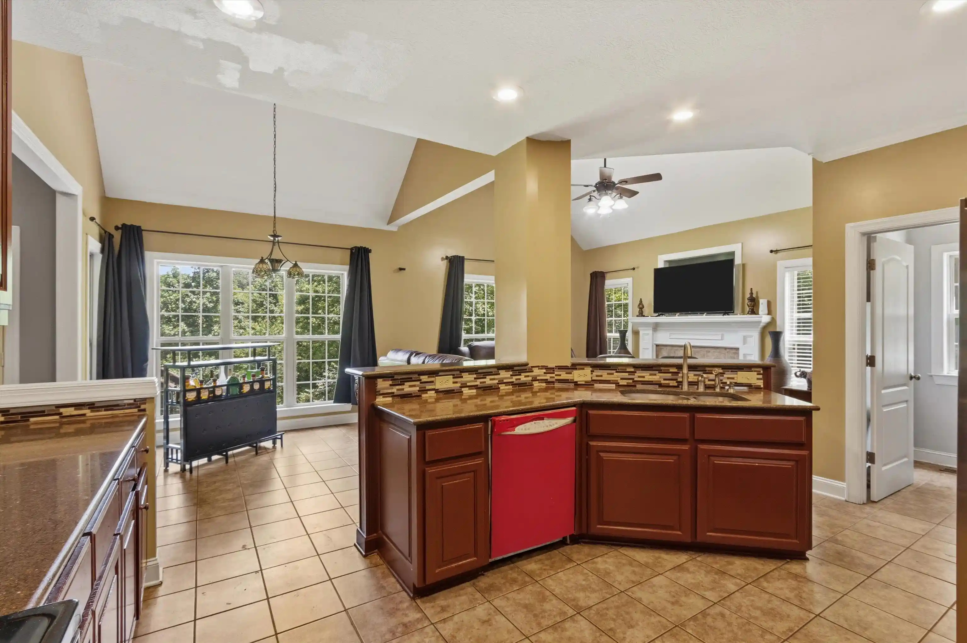 4th image of 104 Springbrook Dr, Jackson, TN 38305 | MLS# 10225513