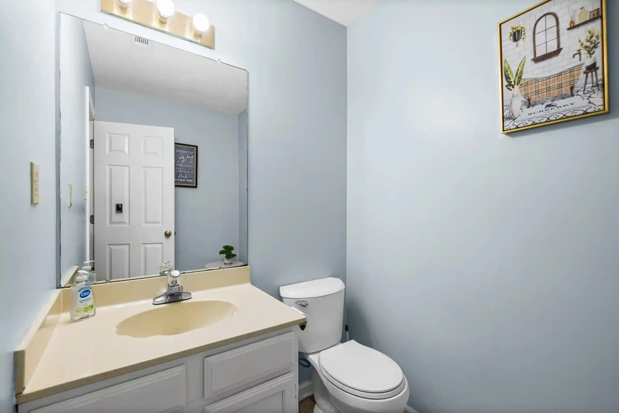 Photo 4 of Single family home for sale at 4170 Tutwiler Ave, Memphis, TN 38122 | MLS# 10225521 | Listing updated on 2026-08-17