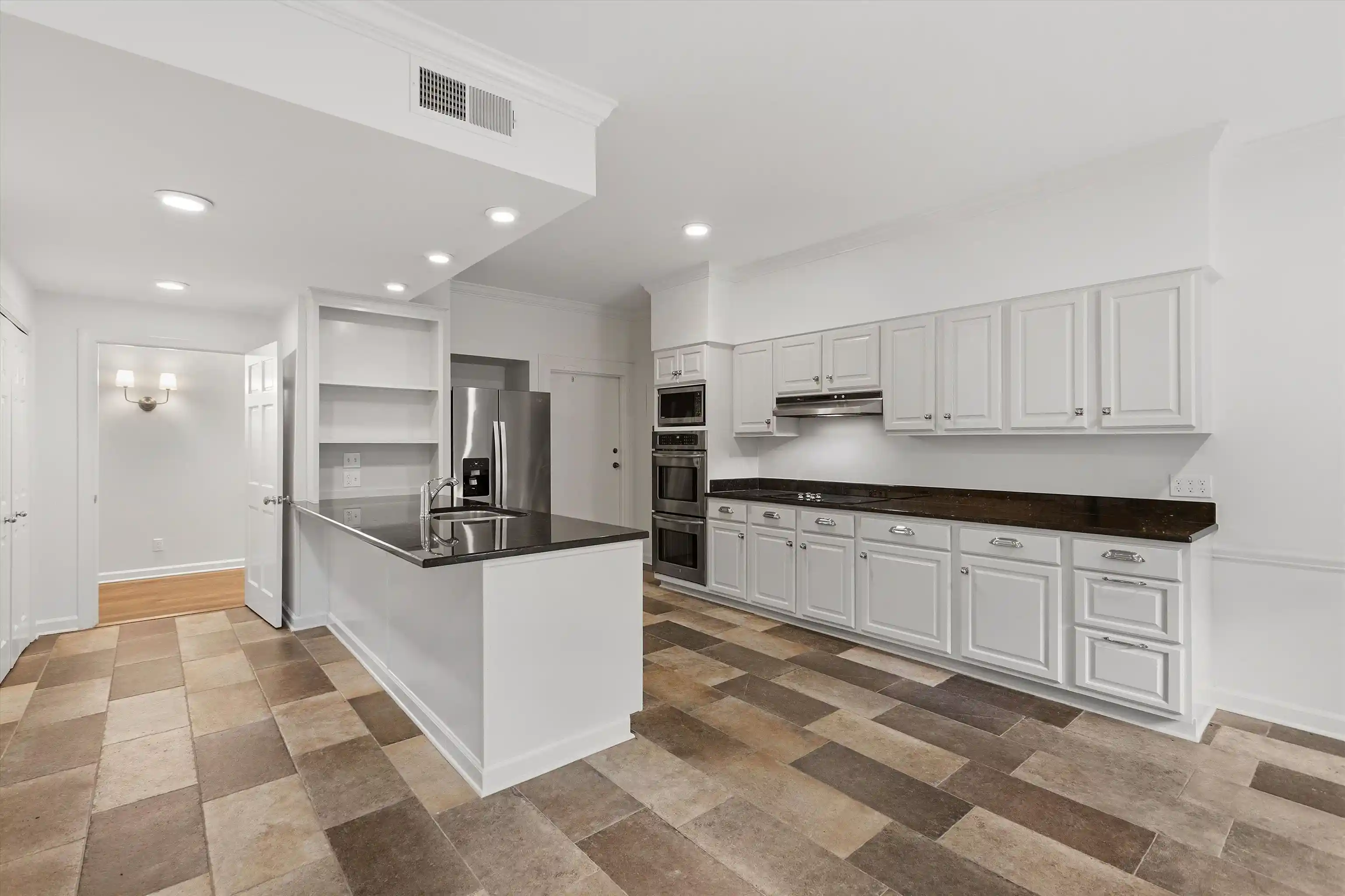 Photo 3 of Sale Pending at 585 S Greer St #100, Memphis, TN 38111 | MLS# 10225545 | Listing updated on 2026-10-01