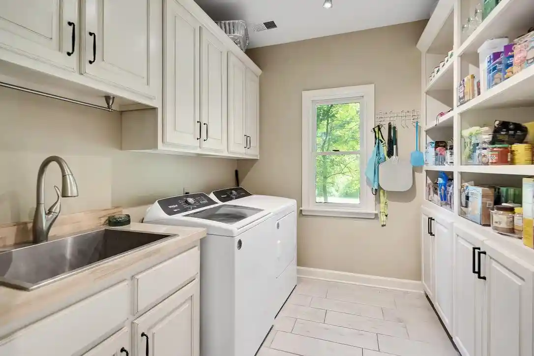 4th image of 9675 Spring Hollow Cv, Germantown, TN 38139 | MLS# 10225548