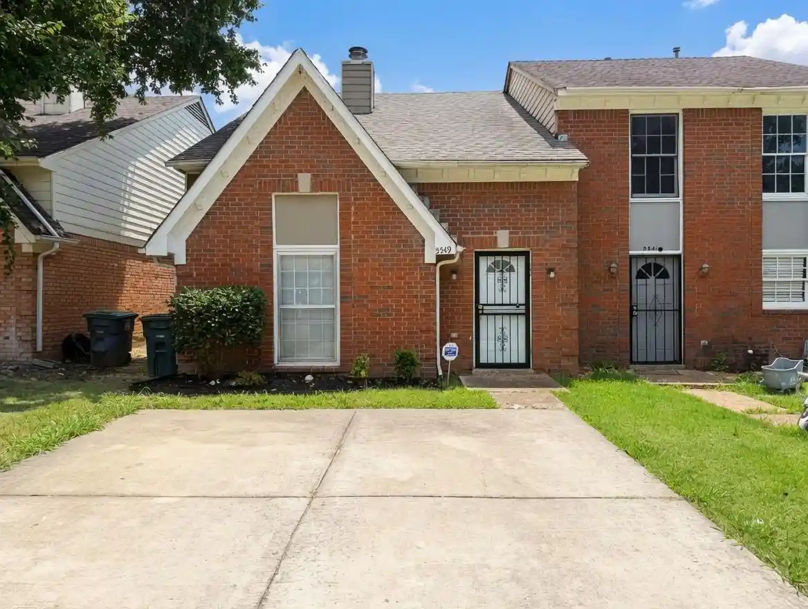 Townhouse for sale at 5549 Blossom Ln, Memphis, TN 38115 | MLS# 10225604