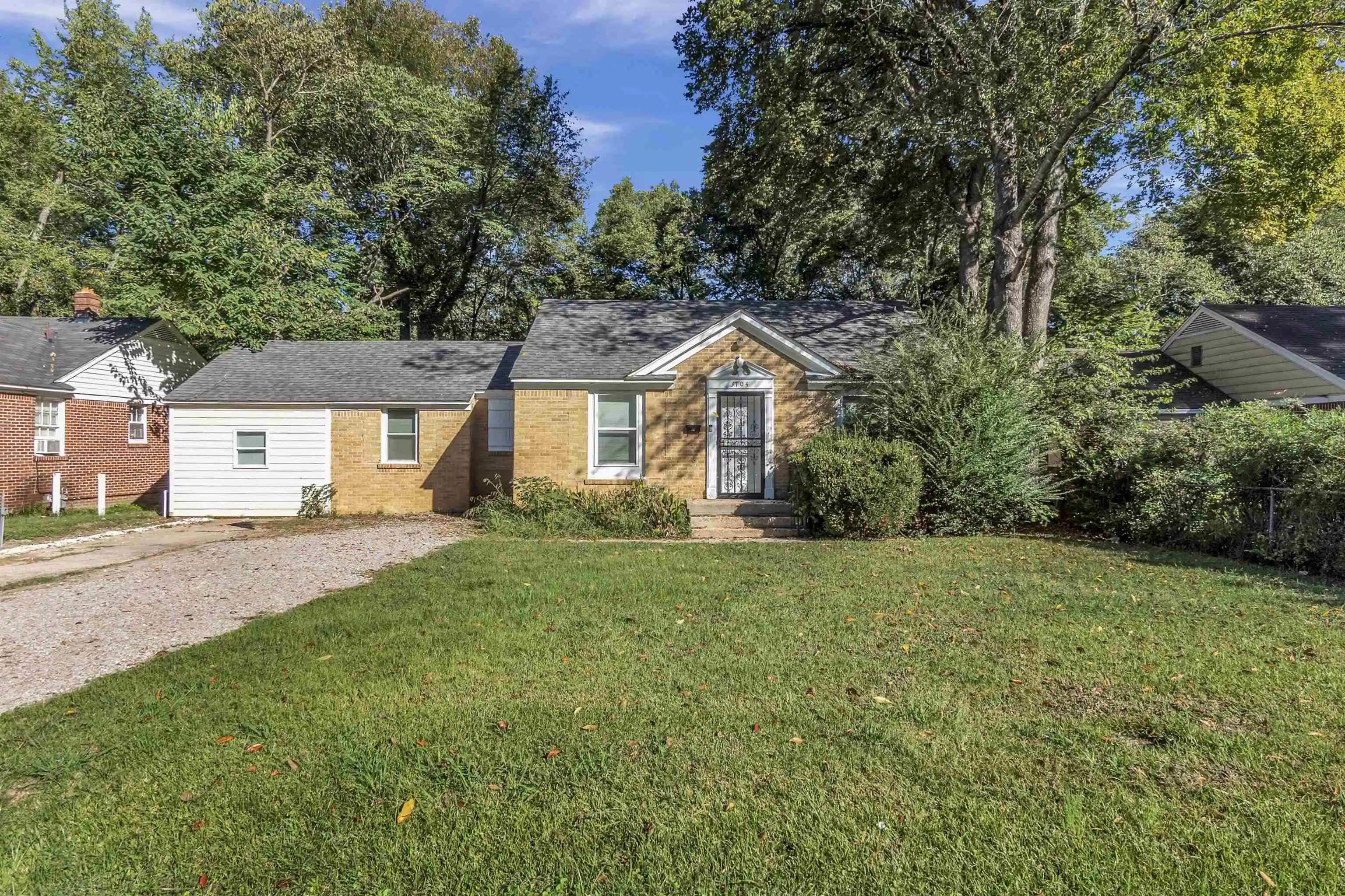 Photo 1 of Single family home for sale at 3704 Friar Tuck Rd, Memphis, TN 38111 | MLS# 10225622 | Listing updated on 2026-07-24