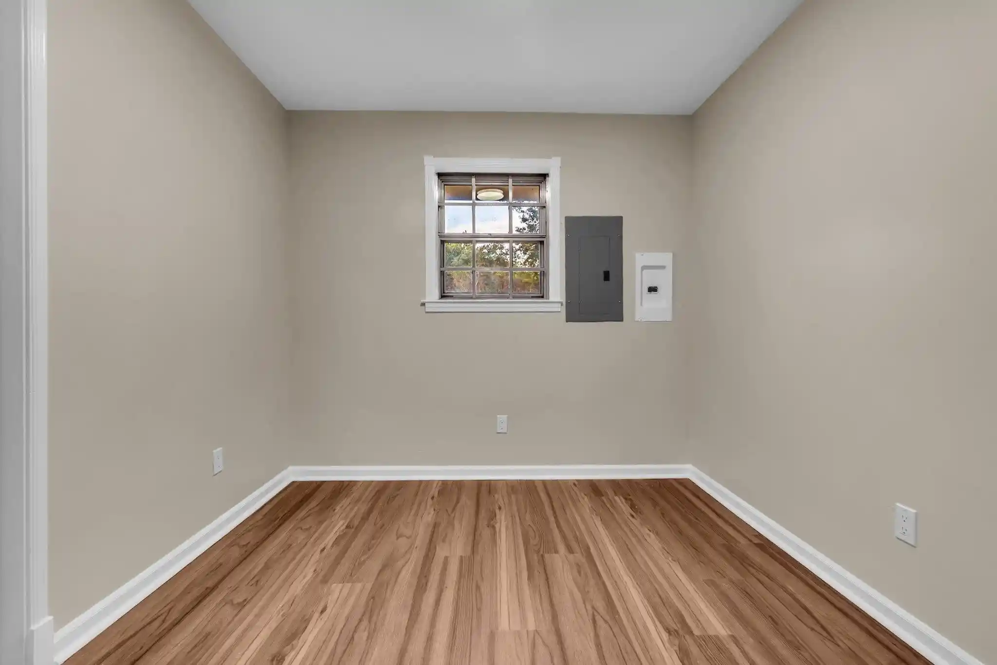 Photo 3 of Sale Pending at 5509 Rappahannock Dr, Memphis, TN 38134 | MLS# 10225653 | Listing updated on 2026-07-25