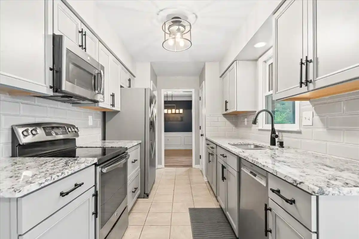 4th image of 8783 Lower Woods Cv, Germantown, TN 38139 | MLS# 10225685