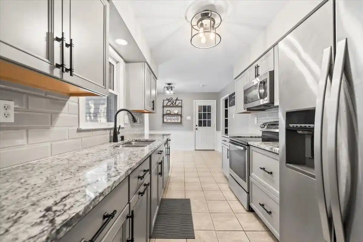 5th image of 8783 Lower Woods Cv, Germantown, TN 38139 | MLS# 10225685