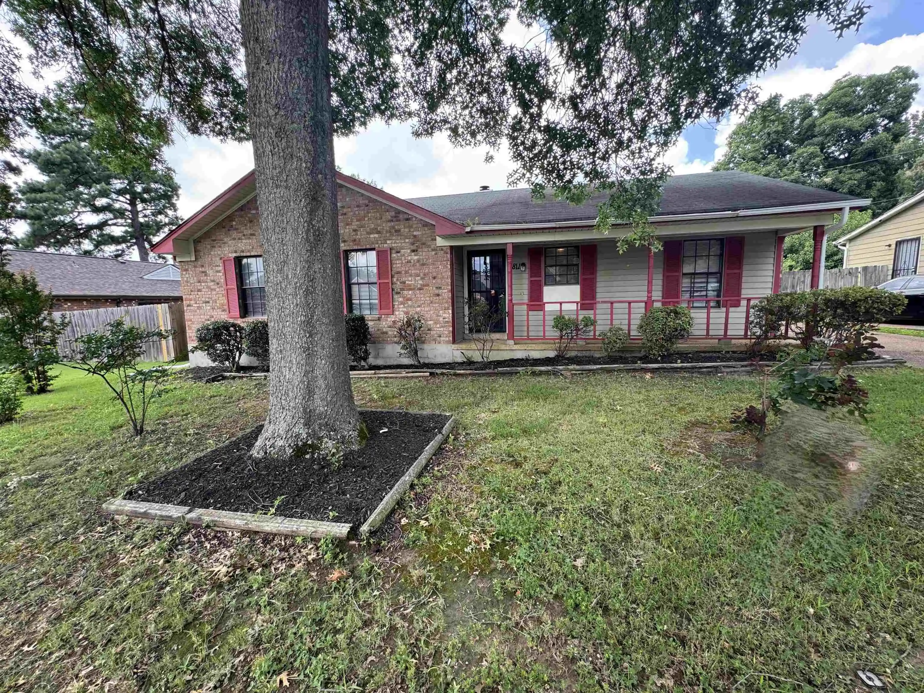 Photo 1 of Sale Pending at 4811 Barkshire Dr, Memphis, TN 38141 | MLS# 10225723 | Listing updated on 2026-07-18