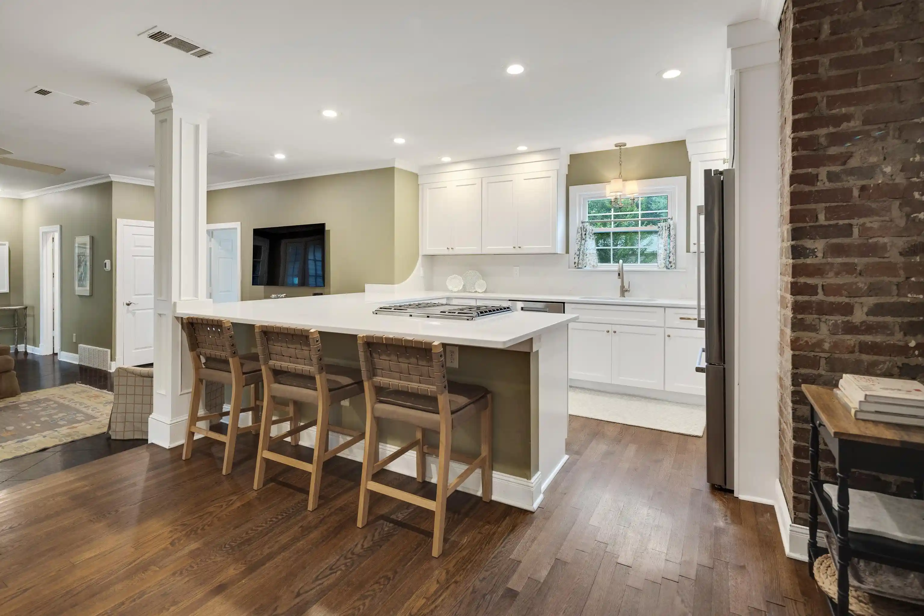 Photo 3 of Single family home for sale at 187 S Reese St, Memphis, TN 38111 | MLS# 10225737 | Listing updated on 2026-09-09