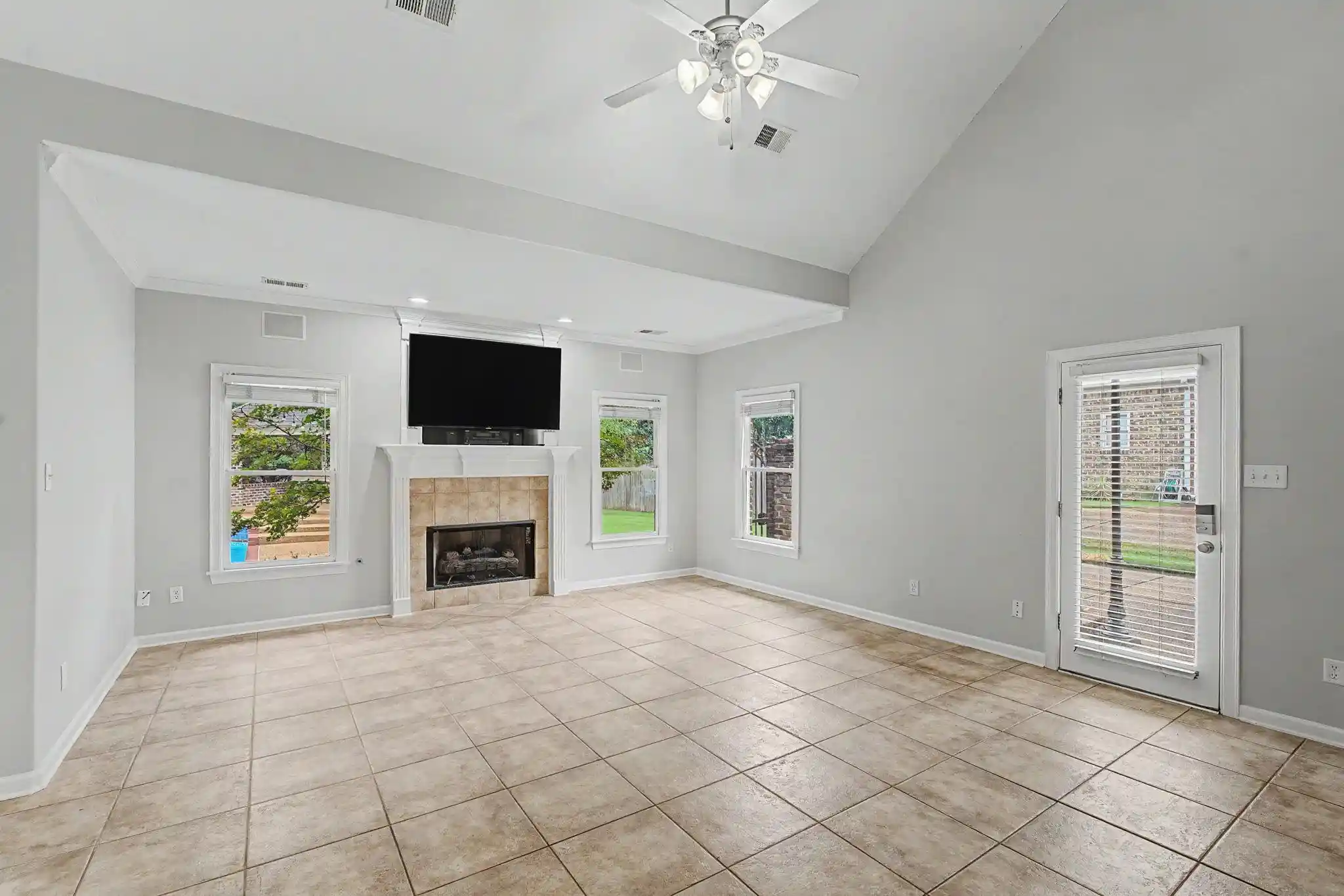 Photo 4 of Sale Pending at 1482 Grand Cypress Dr, Collierville, TN 38017 | MLS# 10225785 | Listing updated on 2026-09-02