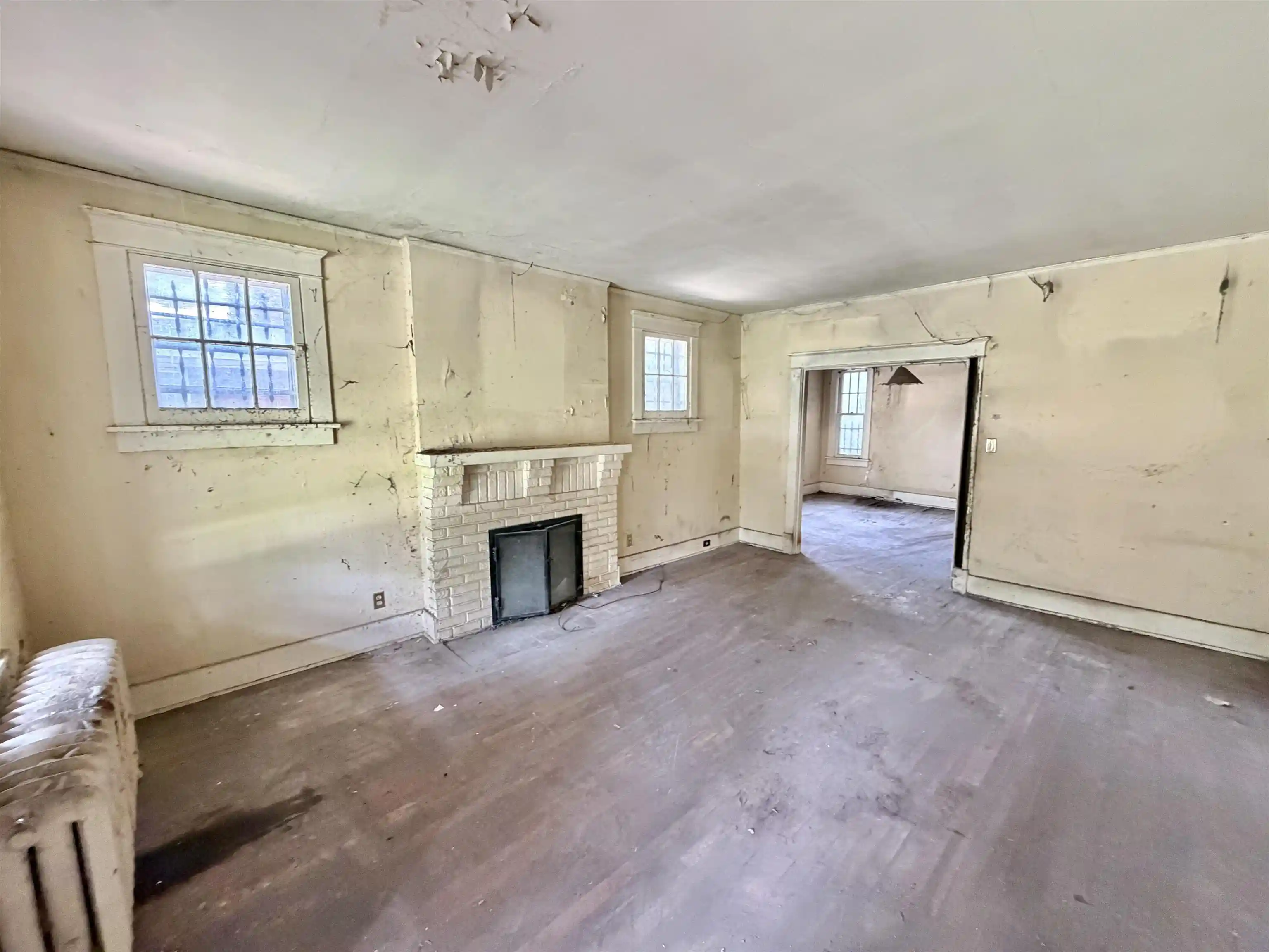 Photo 3 of Single family home for sale at 1961 Mignon Ave, Memphis, TN 38107 | MLS# 10225796 | Listing updated on 2026-08-21