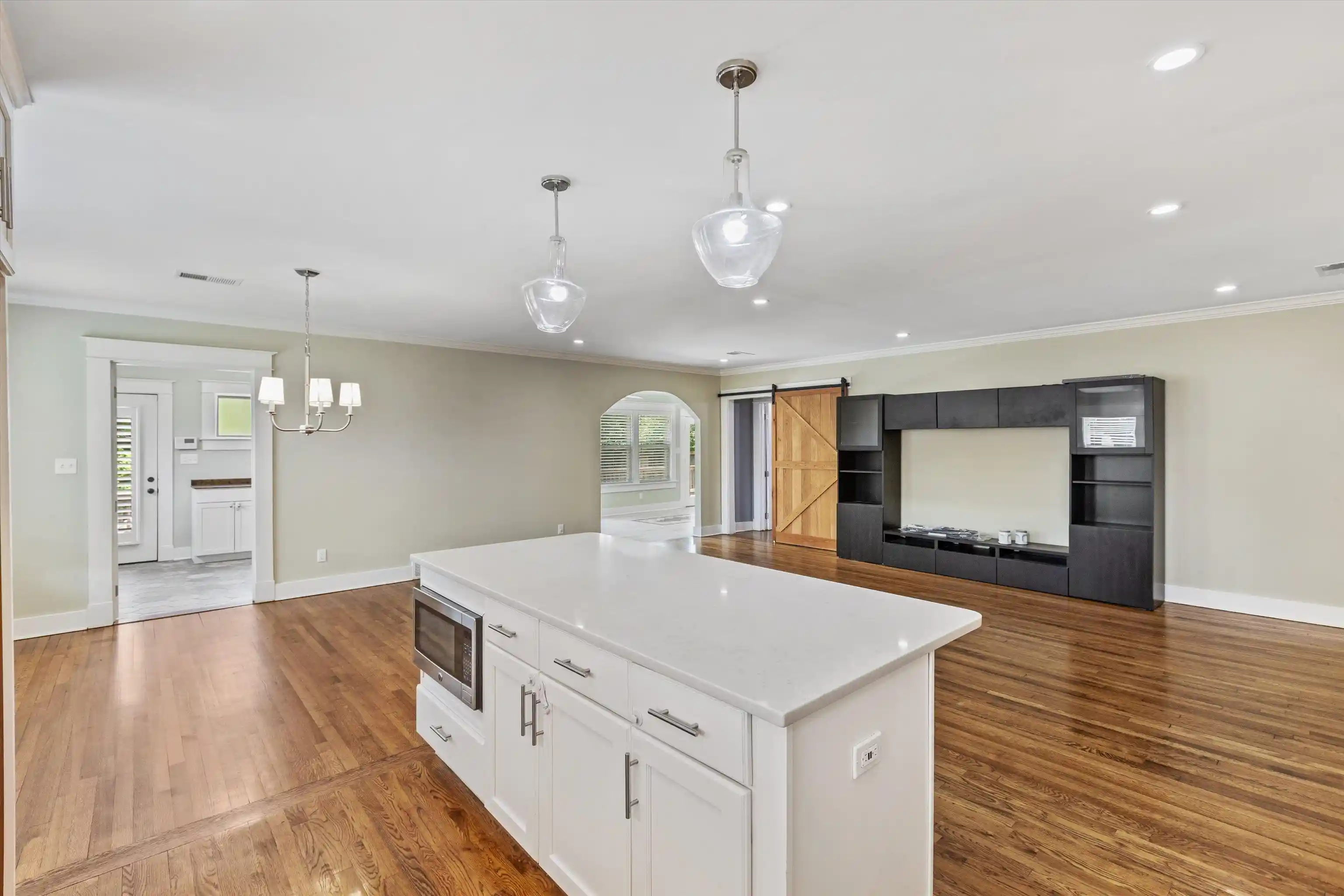 Photo 3 of Single family home for sale at 85 S White Sta Rd, Memphis, TN 38117 | MLS# 10225803 | Listing updated on 2026-09-19