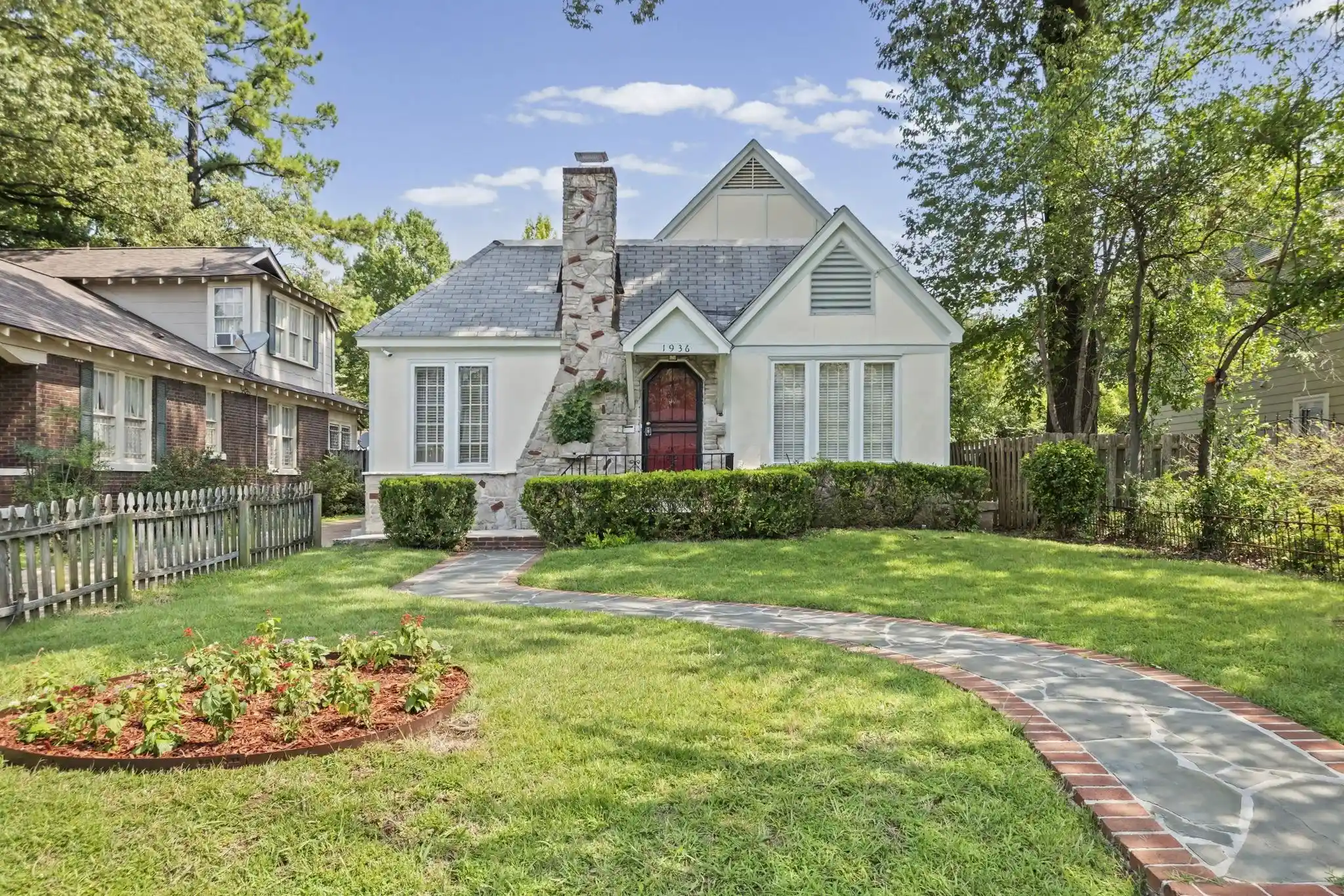 Photo 1 of Single family home for sale at 1936 Mignon Ave, Memphis, TN 38107 | MLS# 10225808 | Listing updated on 2026-09-01