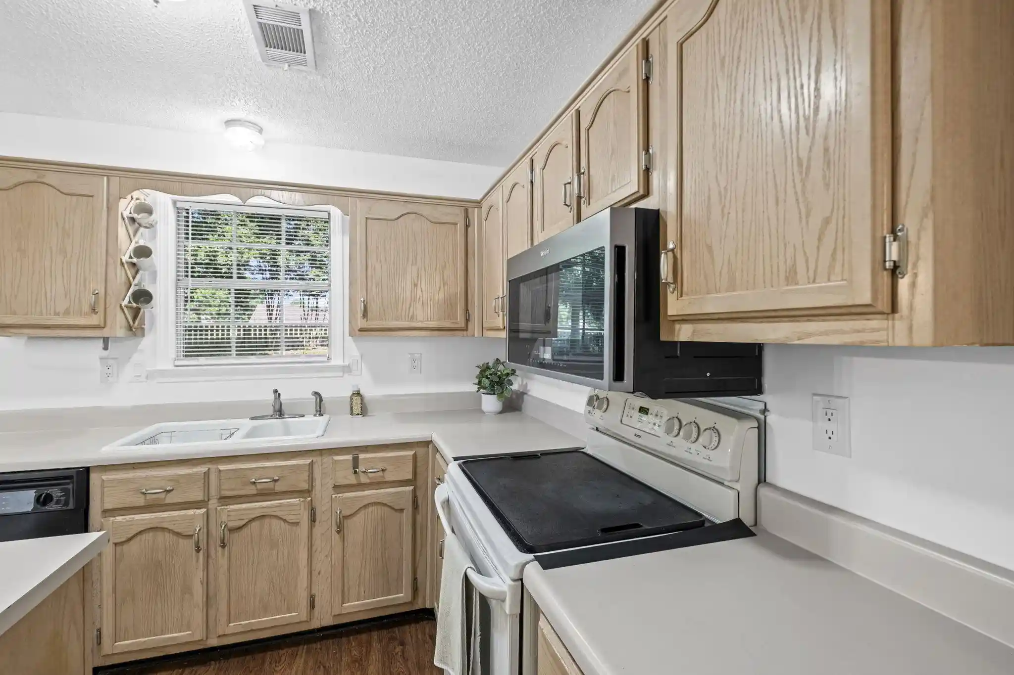 Homes for sale in Lakeland, TN | 3169 Shadow Green Ln, Lakeland, TN 38002 | MLS# 10225811