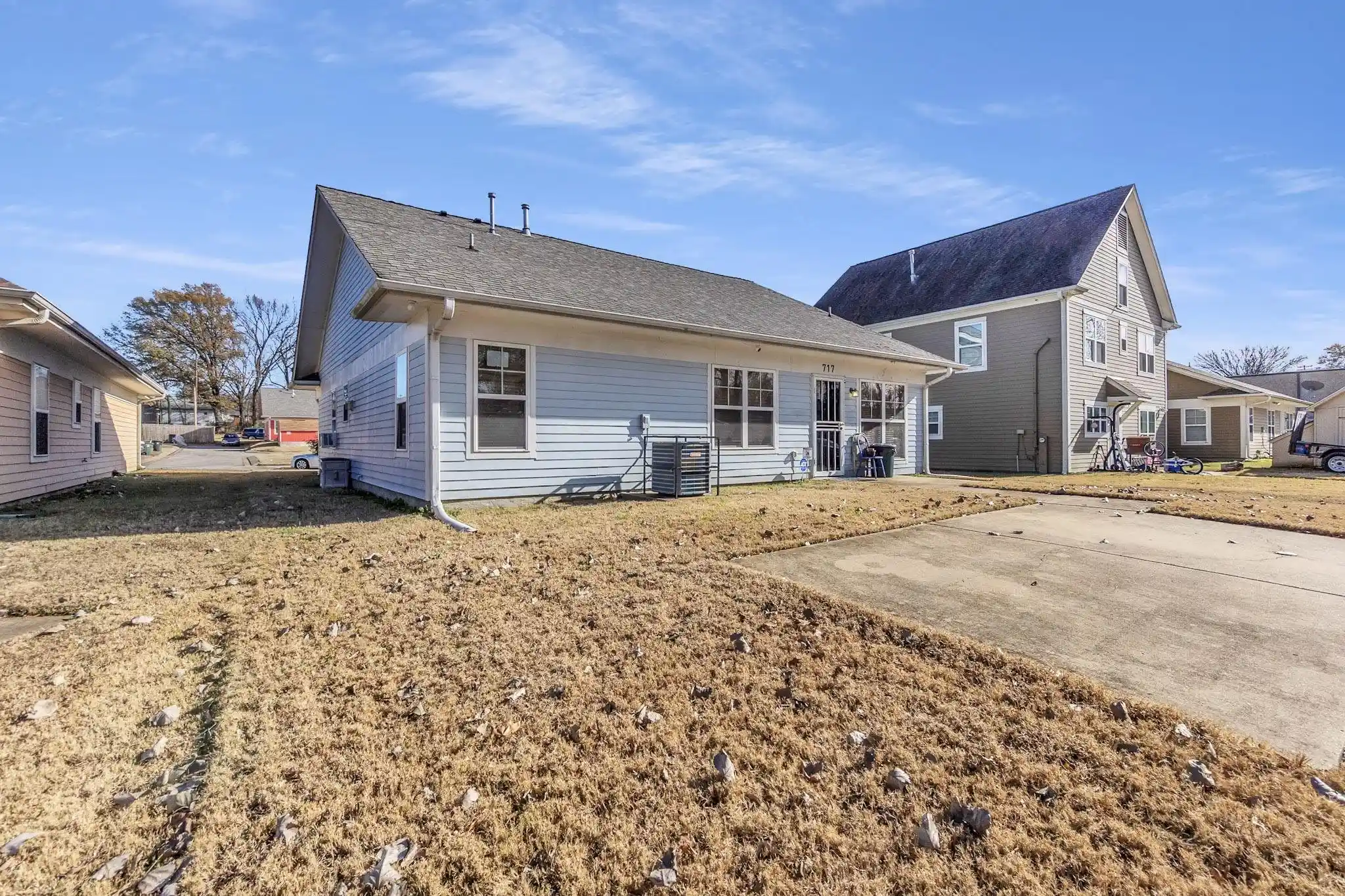 Photo 2 of Sale Pending at 717 Hilyard Ln, Memphis, TN 38126 | MLS# 10225851 | Listing updated on 2026-09-03