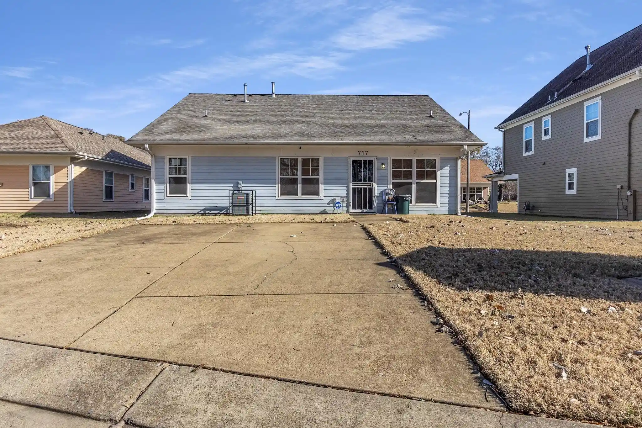 Photo 3 of Sale Pending at 717 Hilyard Ln, Memphis, TN 38126 | MLS# 10225851 | Listing updated on 2026-09-03