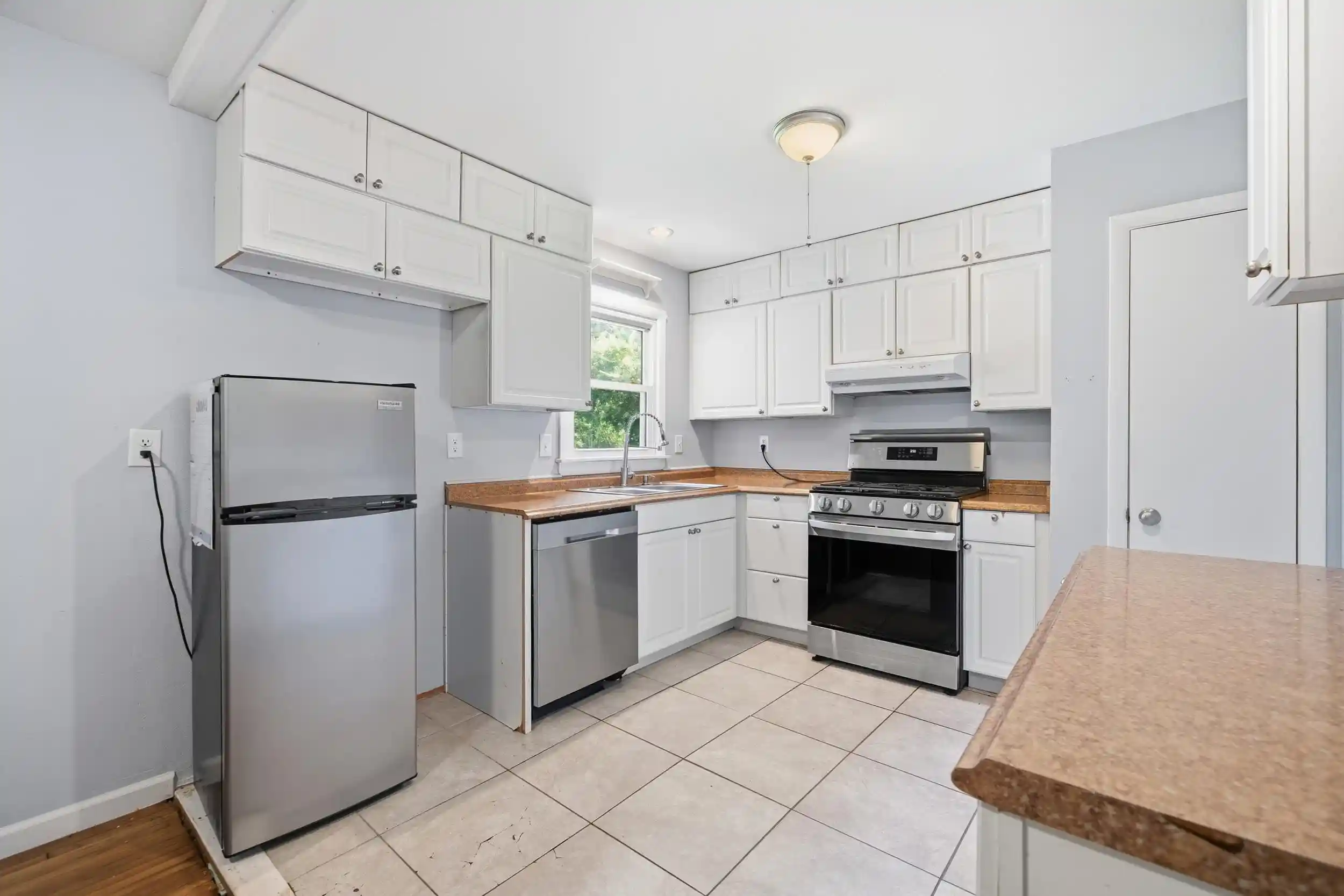 Photo 3 of Sale Pending at 6219 Mars Ave, Bartlett, TN 38134 | MLS# 10225854 | Listing updated on 2026-09-21