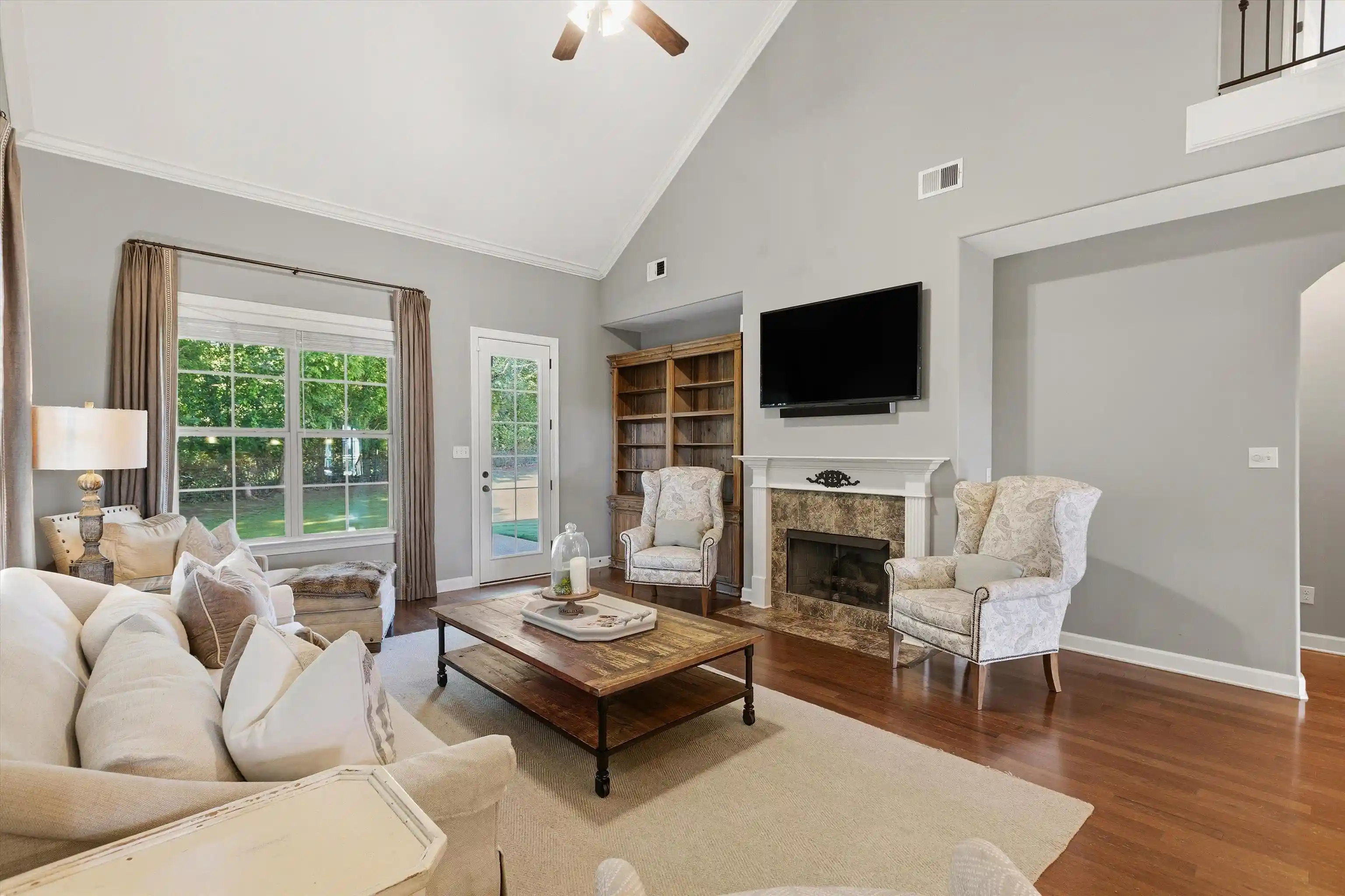 Photo 2 of Sale Pending at 141 Lower Flds Ln, Collierville, TN 38017 | MLS# 10225873 | Listing updated on 2026-08-18