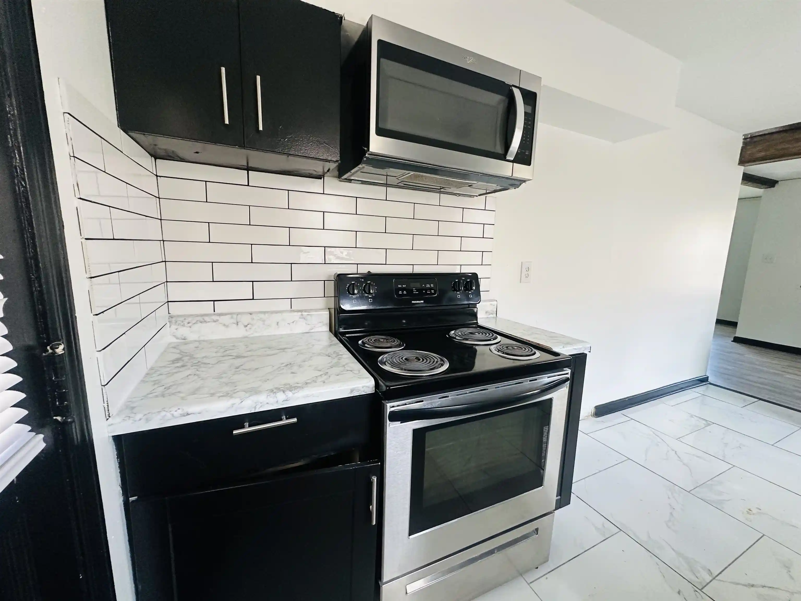 Photo 3 of Single family home for sale at 1773 Greenview Cir, Memphis, TN 38108 | MLS# 10225878 | Listing updated on 2026-09-02