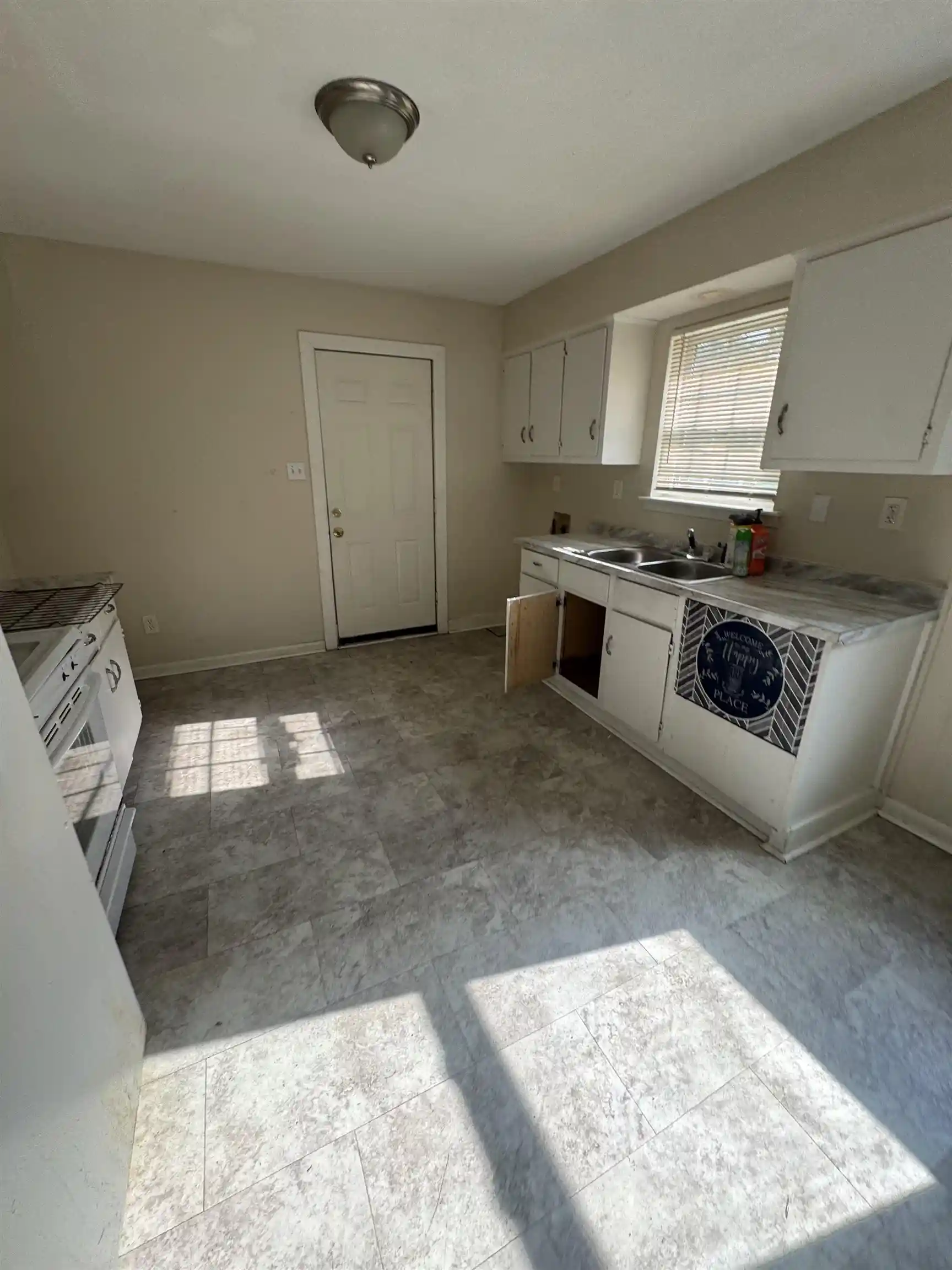 Photo 4 of Single family home for sale at 4171 Cliffdale St, Memphis, TN 38127 | MLS# 10225894 | Listing updated on 2026-10-23
