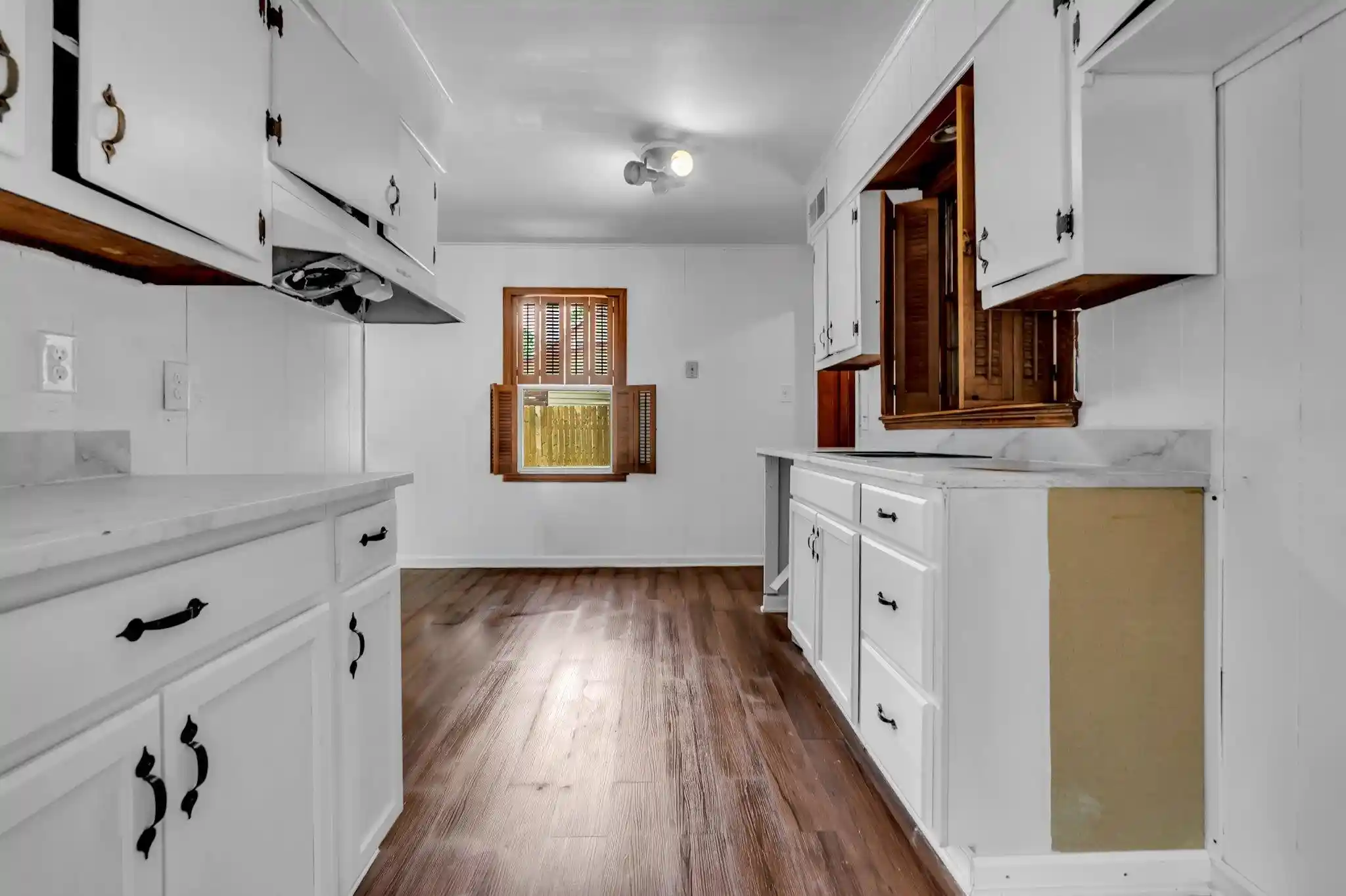 Photo 2 of Single family home for sale at 1992 Danberry Ave, Memphis, TN 38116 | MLS# 10225896 | Listing updated on 2026-09-03