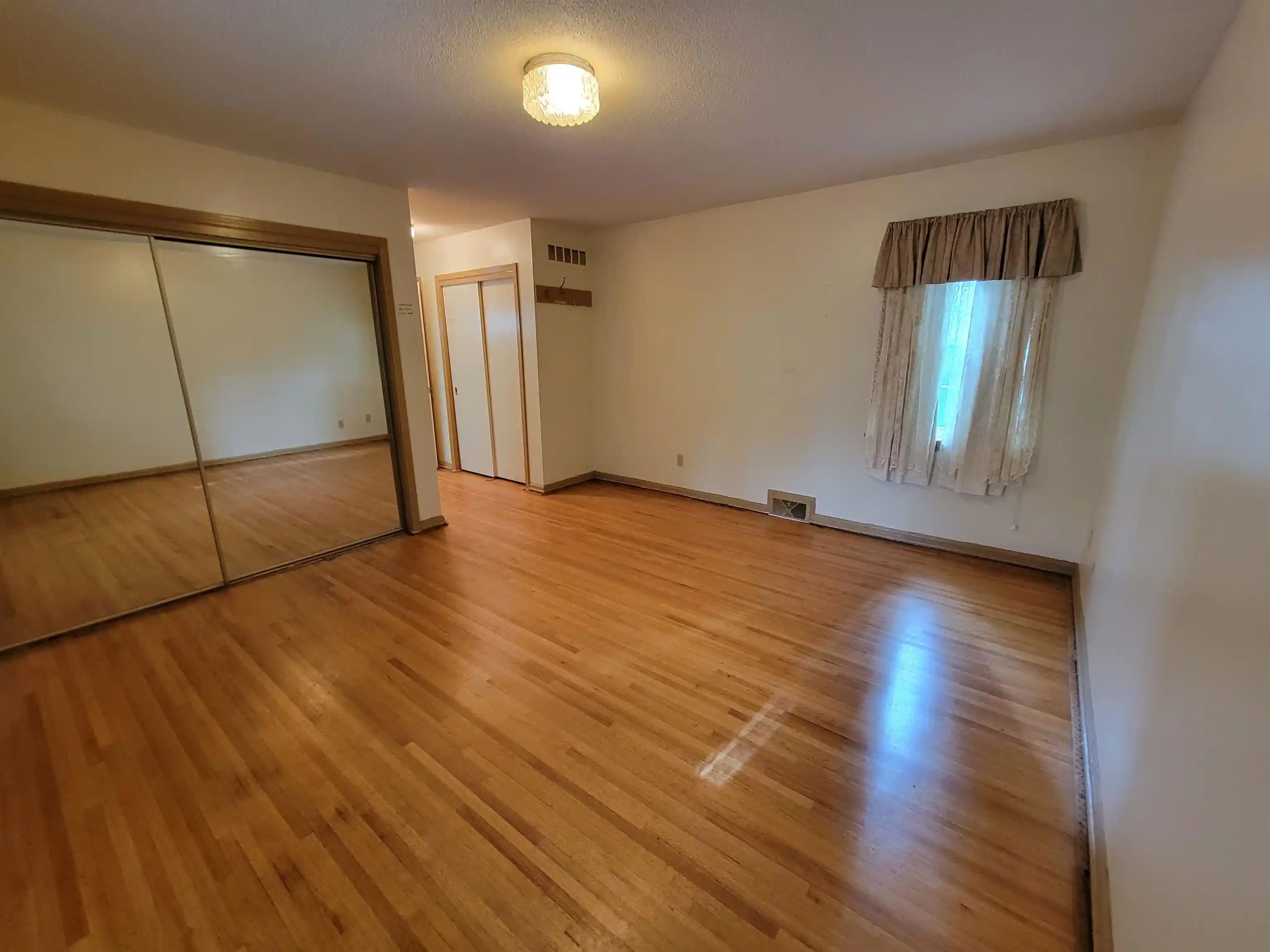 Photo 4 of Single family home for sale at 6404 Messick Rd, Memphis, TN 38119 | MLS# 10225917 | Listing updated on 2026-09-04