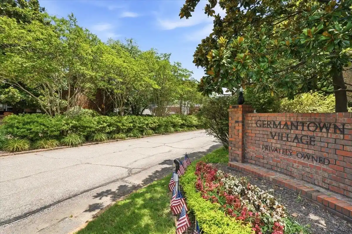 Townhouse for sale at 6932 Midhurst Dr #6932, Memphis, TN 38119 | MLS# 10225918