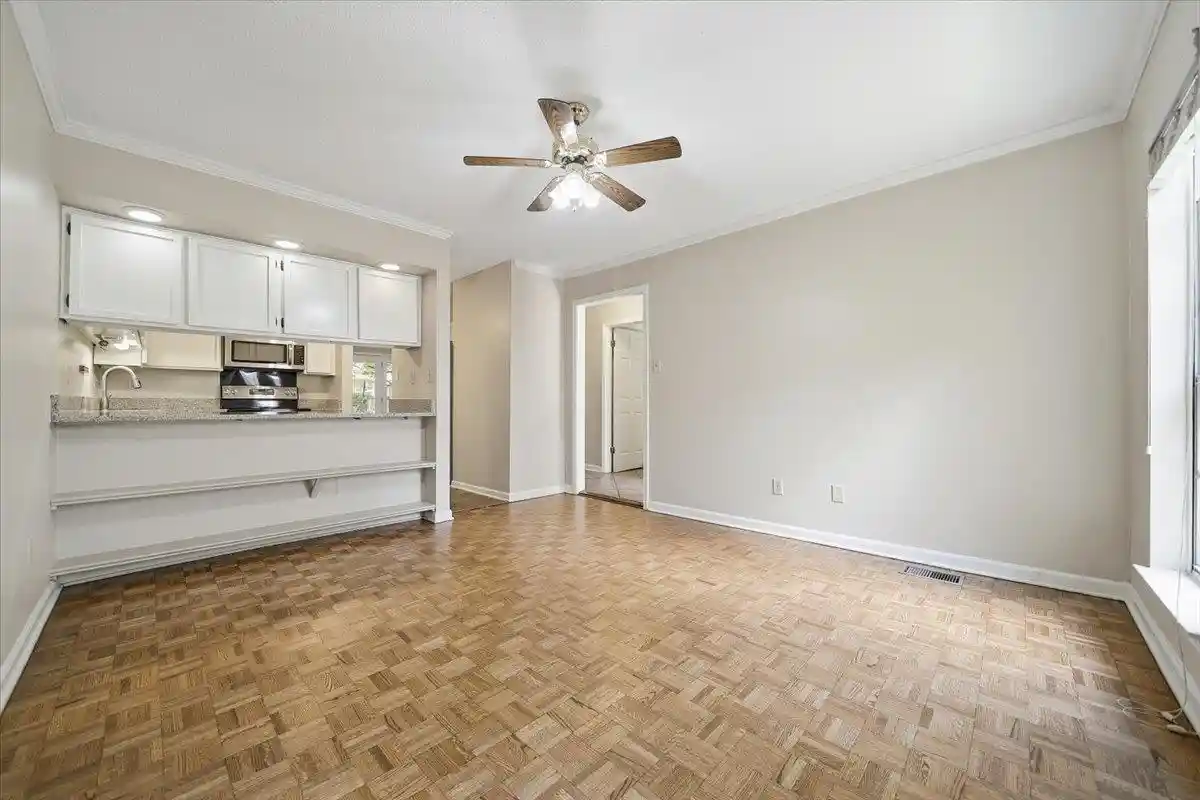 Photo 4 of Townhouse for sale at 6932 Midhurst Dr #6932, Memphis, TN 38119 | MLS# 10225918 | Listing updated on 2026-09-10
