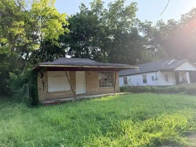 Photo 2 of Single family home for sale at 2356 Dexter Ave, Memphis, TN 38108 | MLS# 10225921 | Listing updated on 2026-07-14