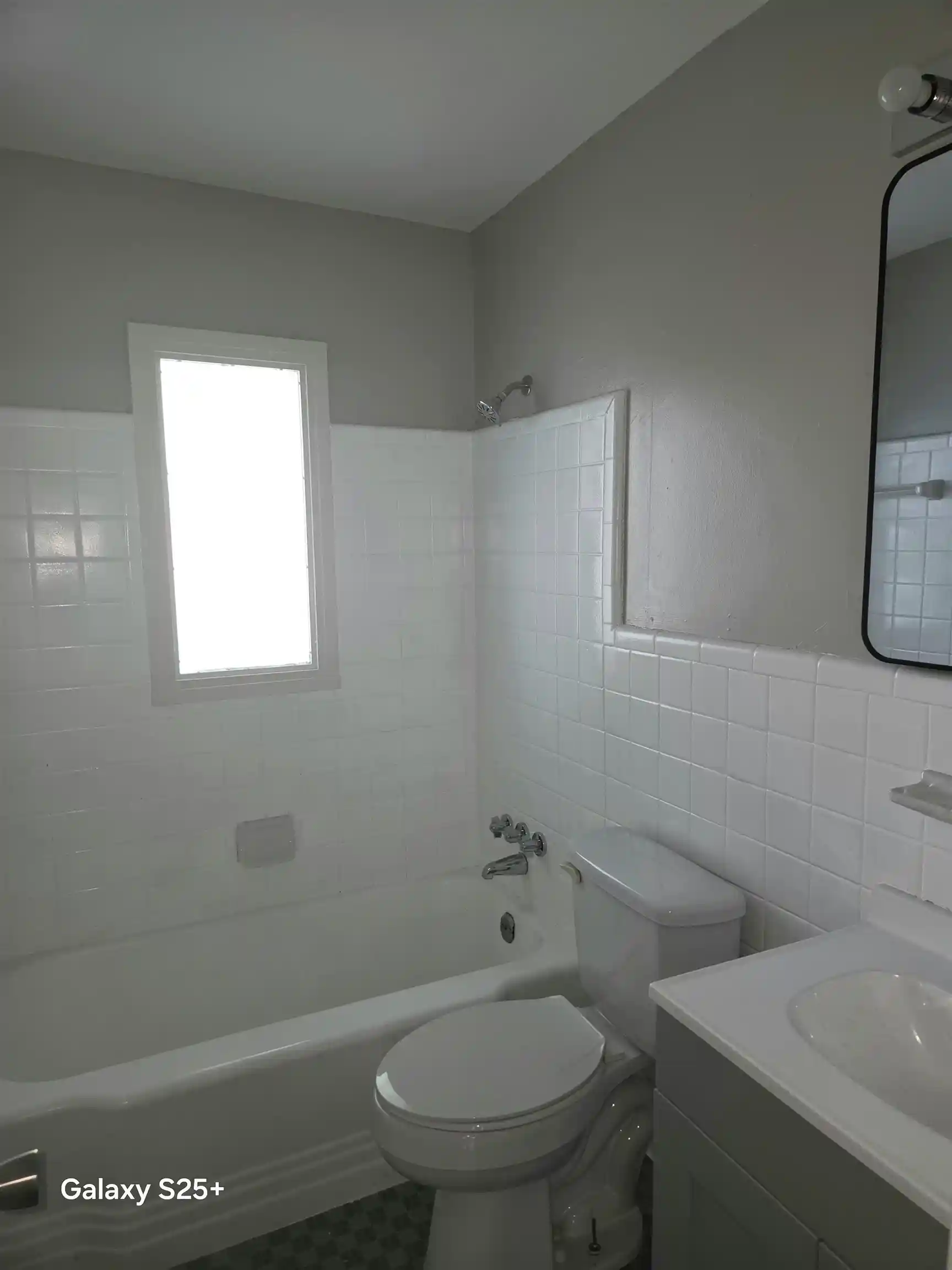 Photo 3 of Single family home for sale at 4928 Willow Rd, Memphis, TN 38117 | MLS# 10225926 | Listing updated on 2026-09-02