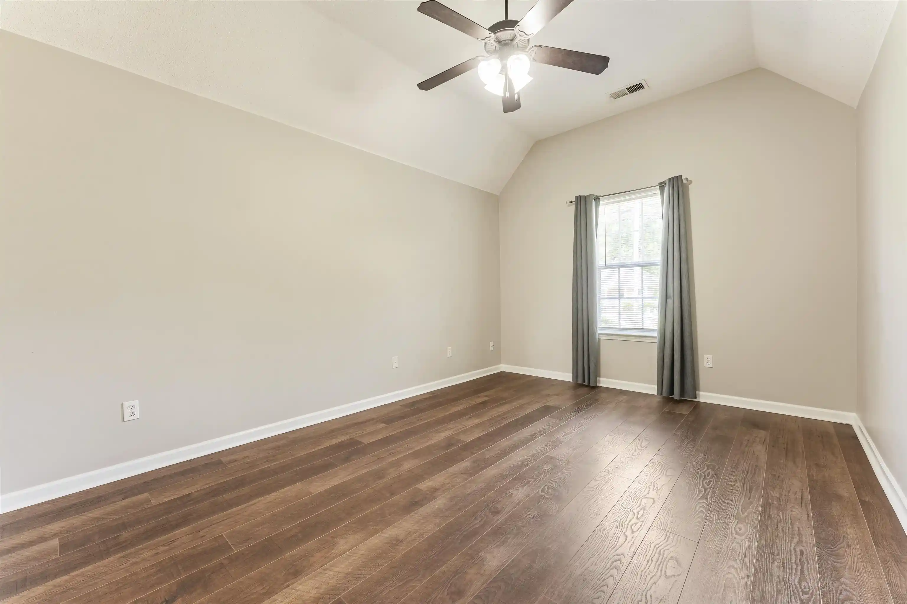 27th image of 305 Clay St, Oakland, TN 38060 | MLS# 10225935