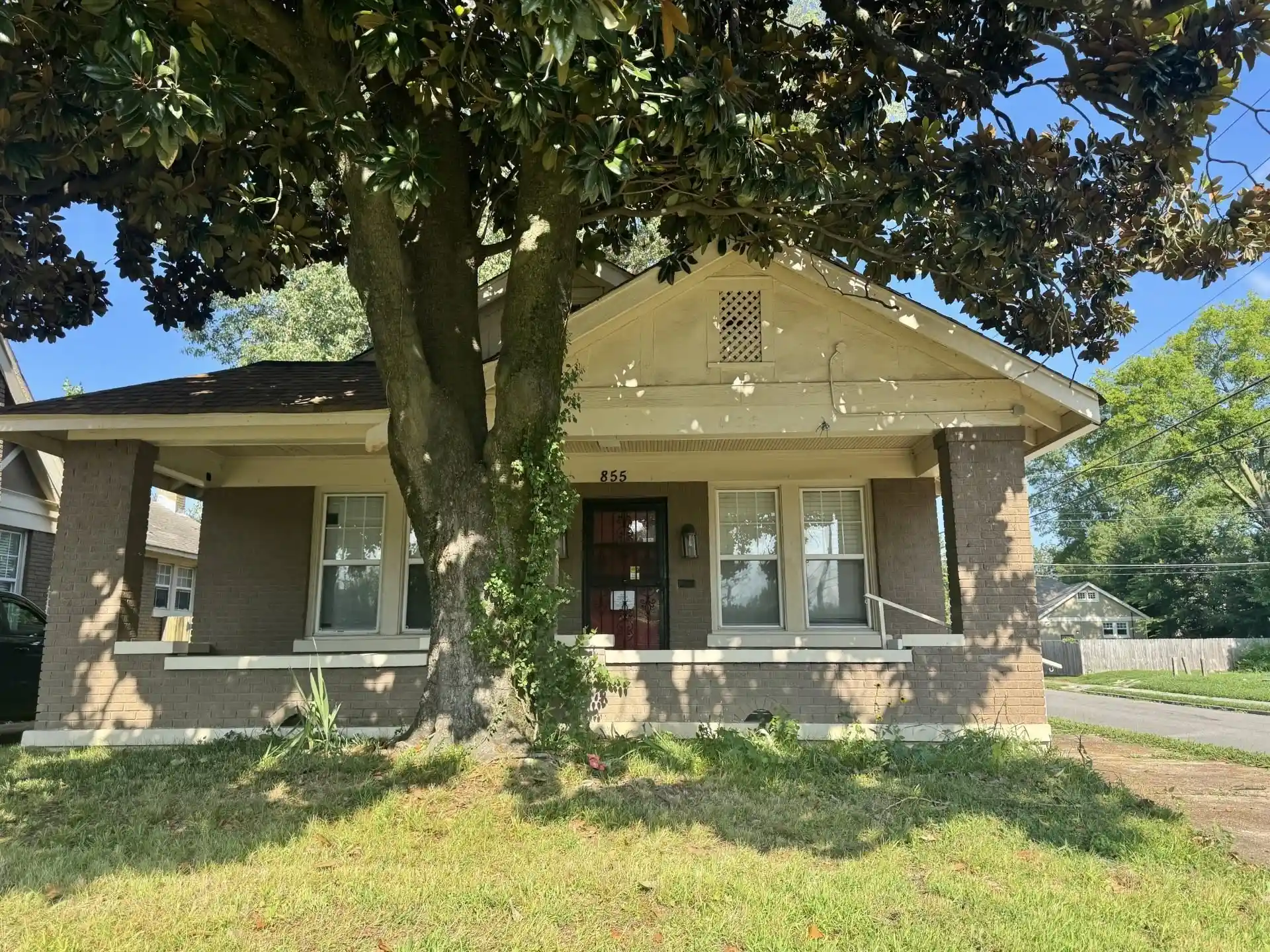 Photo 1 of Single family home for sale at 855 Dickinson St, Memphis, TN 38107 | MLS# 10225944 | Listing updated on 2026-09-15