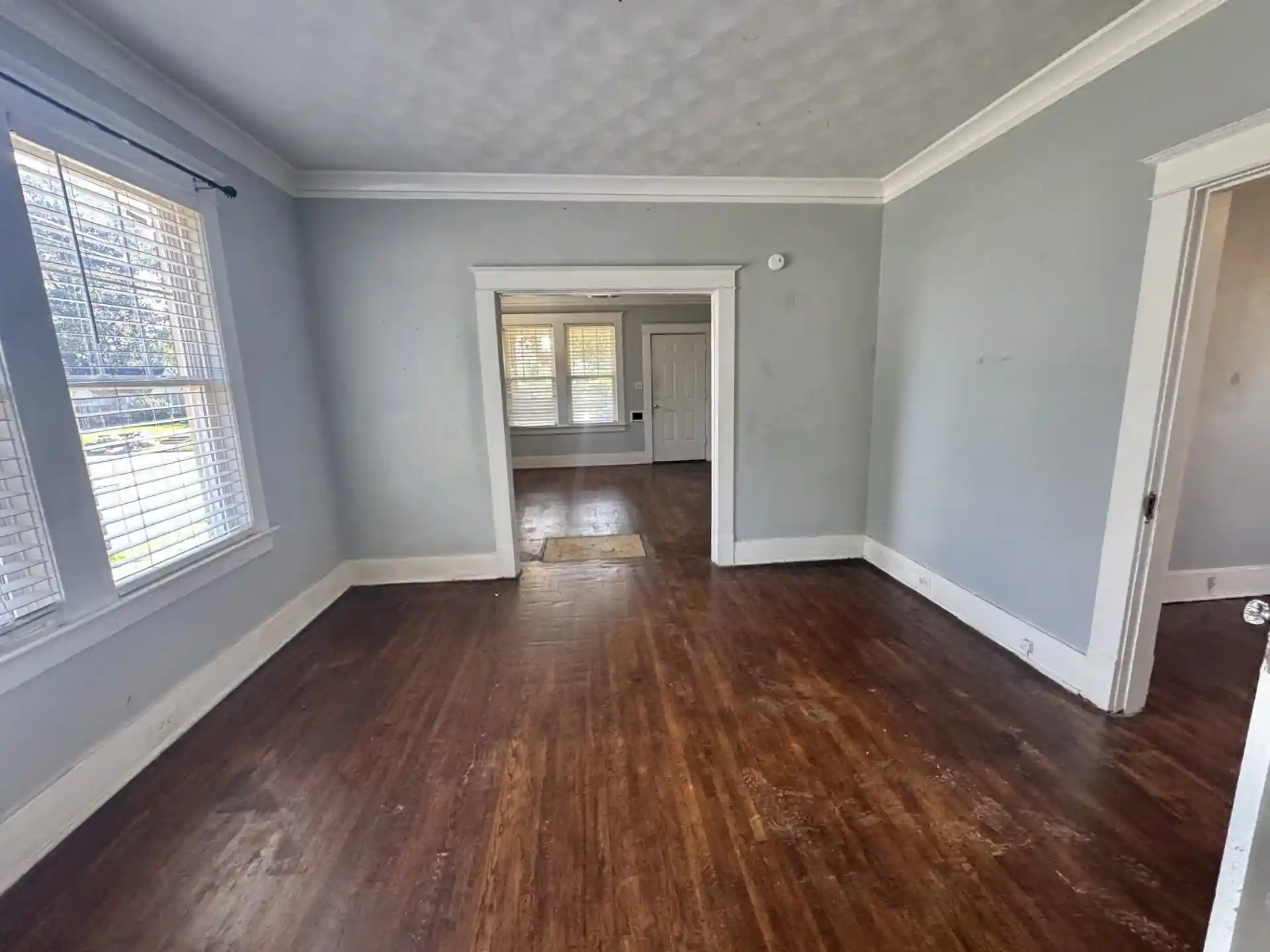 Photo 2 of Single family home for sale at 855 Dickinson St, Memphis, TN 38107 | MLS# 10225944 | Listing updated on 2026-09-15