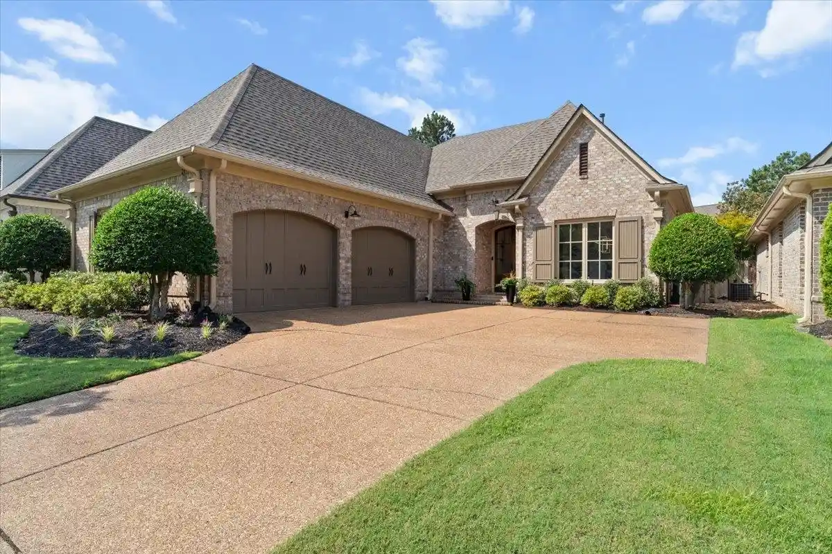 Photo 1 of Single family home for sale at 2075 Standing Rock Ave, Collierville, TN 38017 | MLS# 10226036 | Listing updated on 2026-08-28
