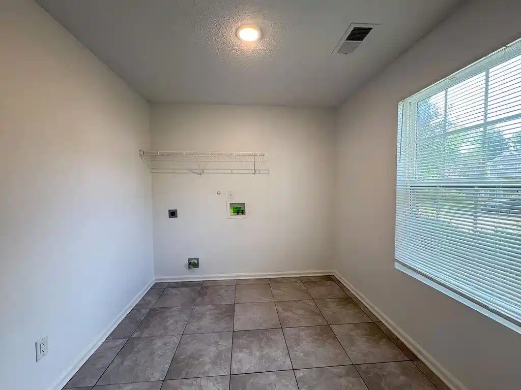 Photo 3 of Single family home for sale at 9967 Chariden Dr, Cordova, TN 38016 | MLS# 10226039 | Listing updated on 2026-10-07