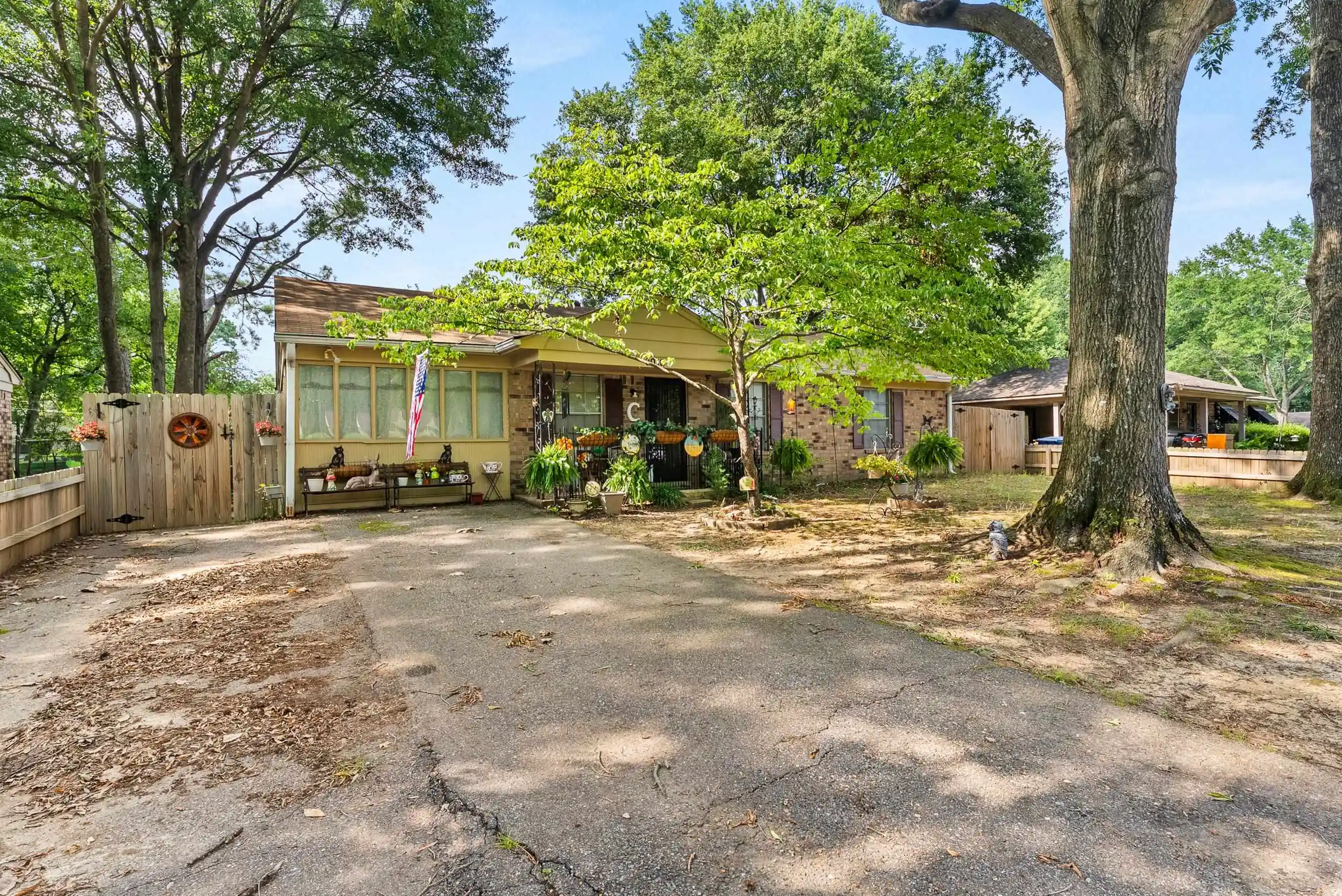 Homes for sale in Horn Lake, MS | 3010 Normandy Dr, Horn Lake, MS 38637 | MLS# 10226046