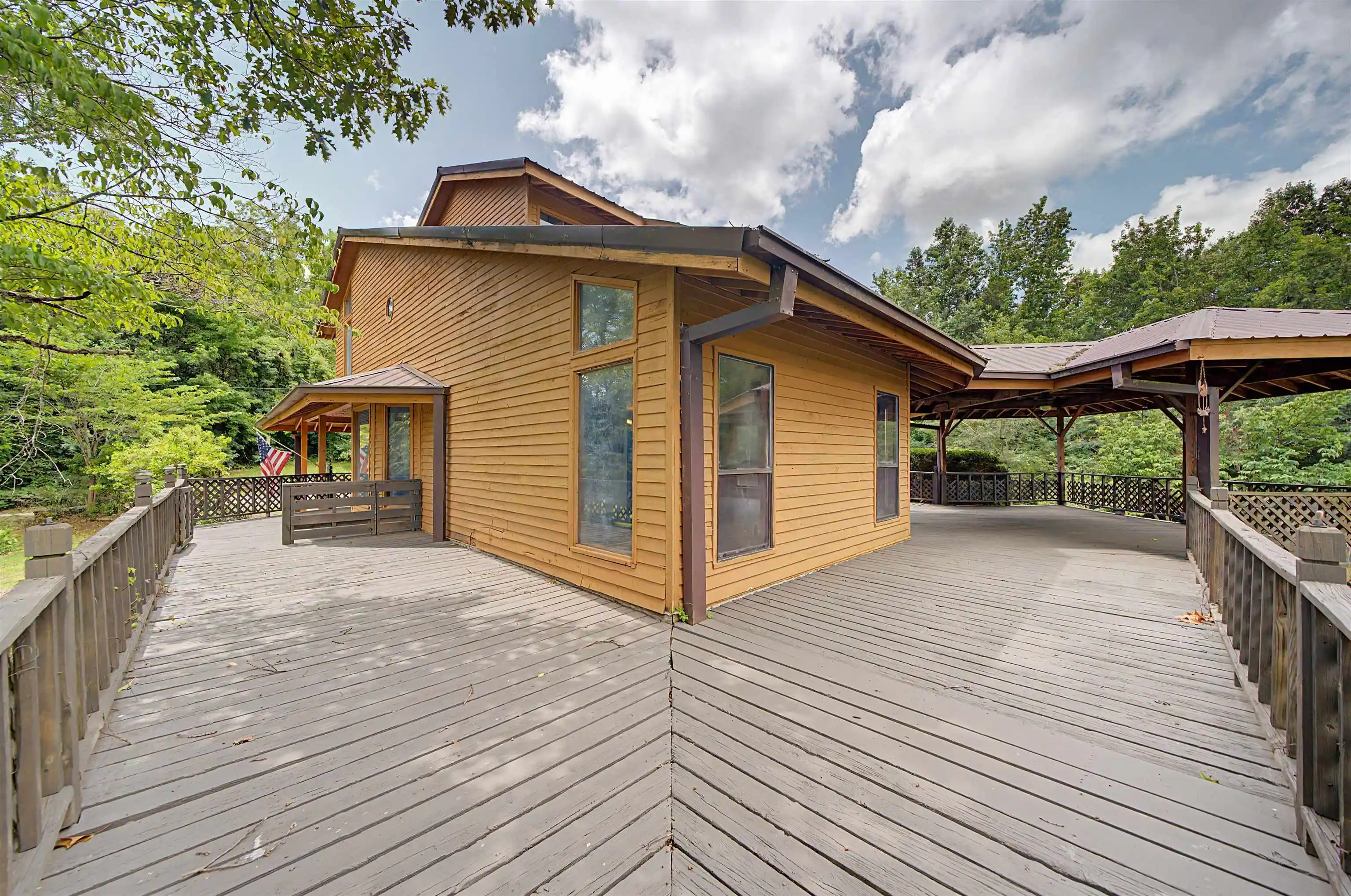 3rd image of 2380 Dunaway Rd, Selmer, TN 38375 | MLS# 10226055