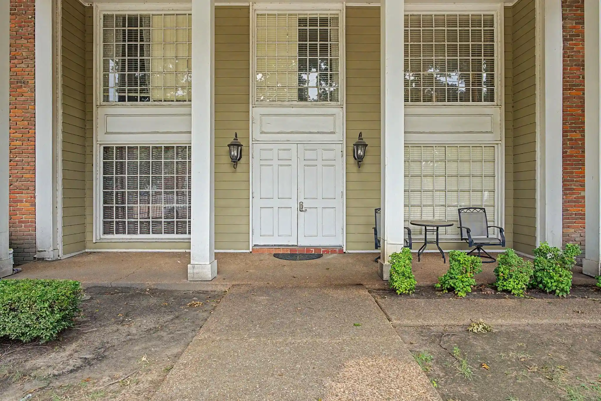 Photo 1 of Condo for sale at 210 S Mclean Blvd #8, Memphis, TN 38104 | MLS# 10226059 | Listing updated on 2026-09-03
