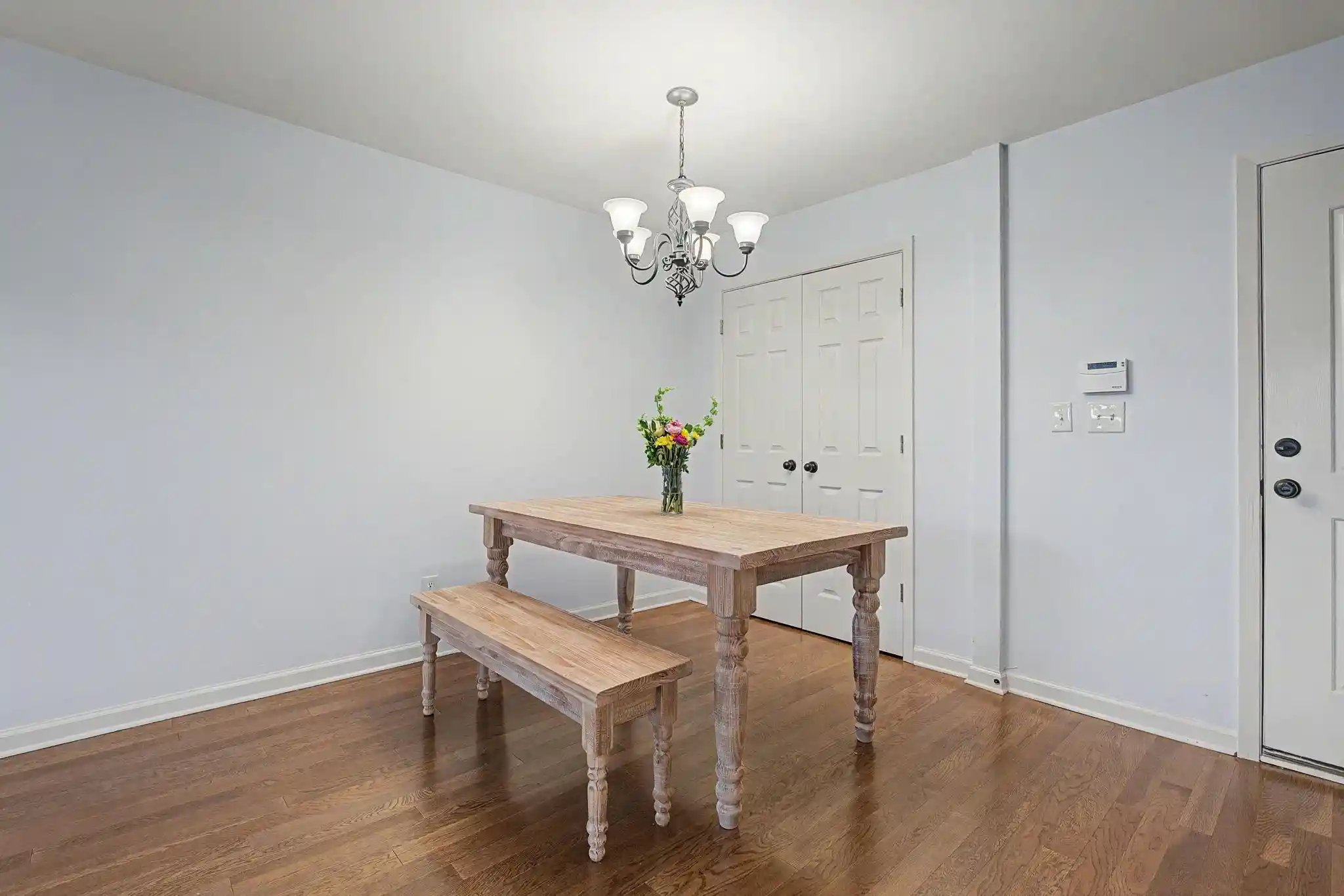 Photo 3 of Condo for sale at 210 S Mclean Blvd #8, Memphis, TN 38104 | MLS# 10226059 | Listing updated on 2026-09-03